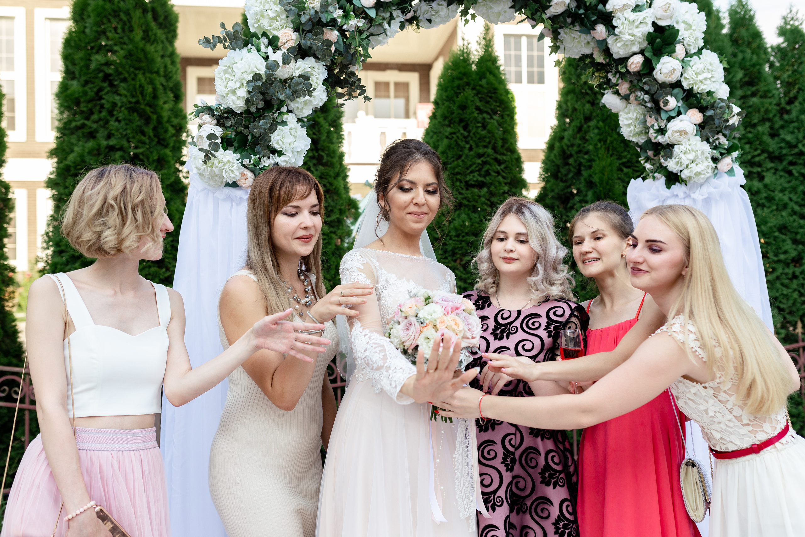 ВИТАЛИЙ + ЯСМИНА ФОТО. Свадебный фотограф и видеограф в Ростове-на-Дону Александр Воронов