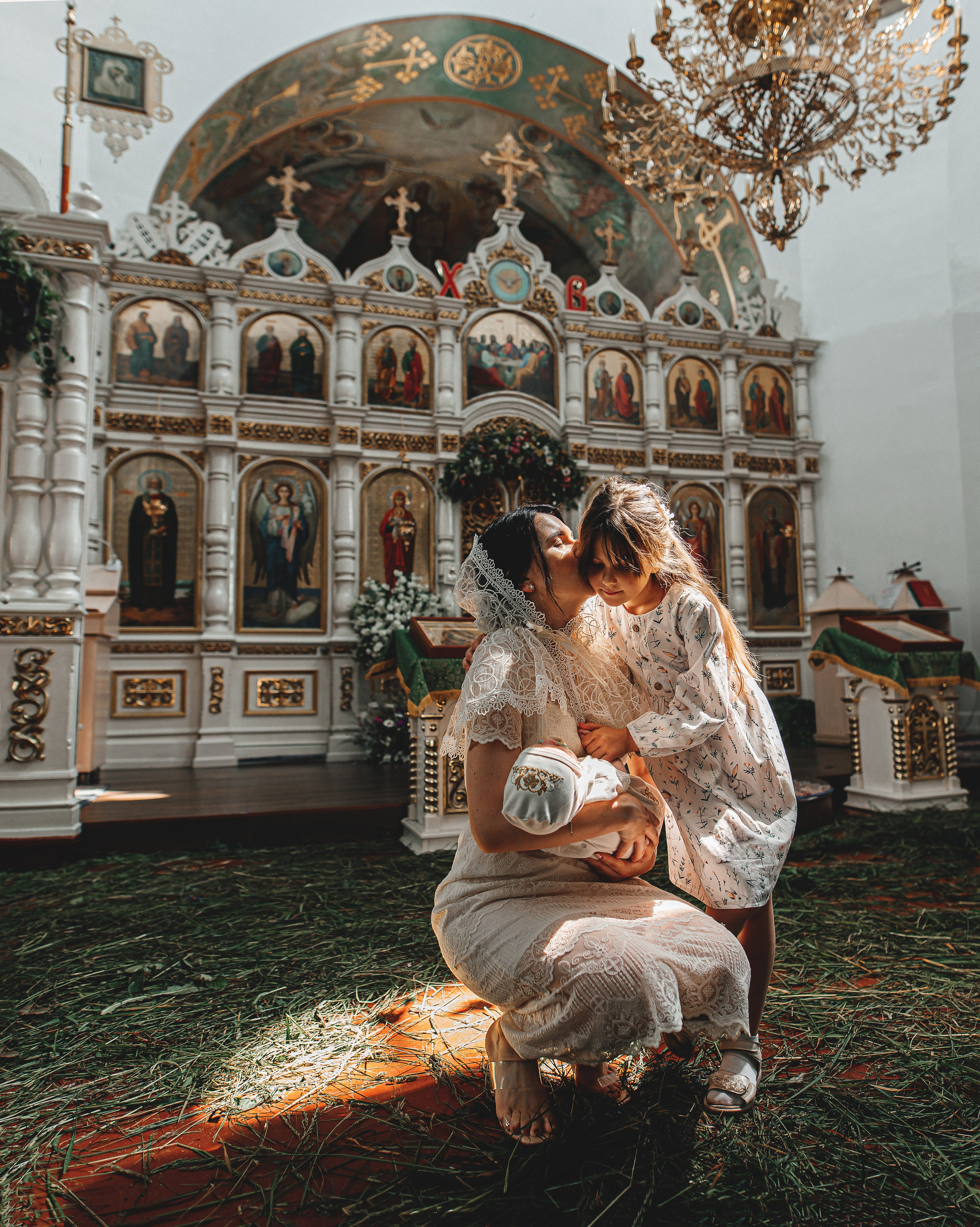 Таинство Крещения Мирона. Фотограф Таинств Крещения и Венчания в г. Курске