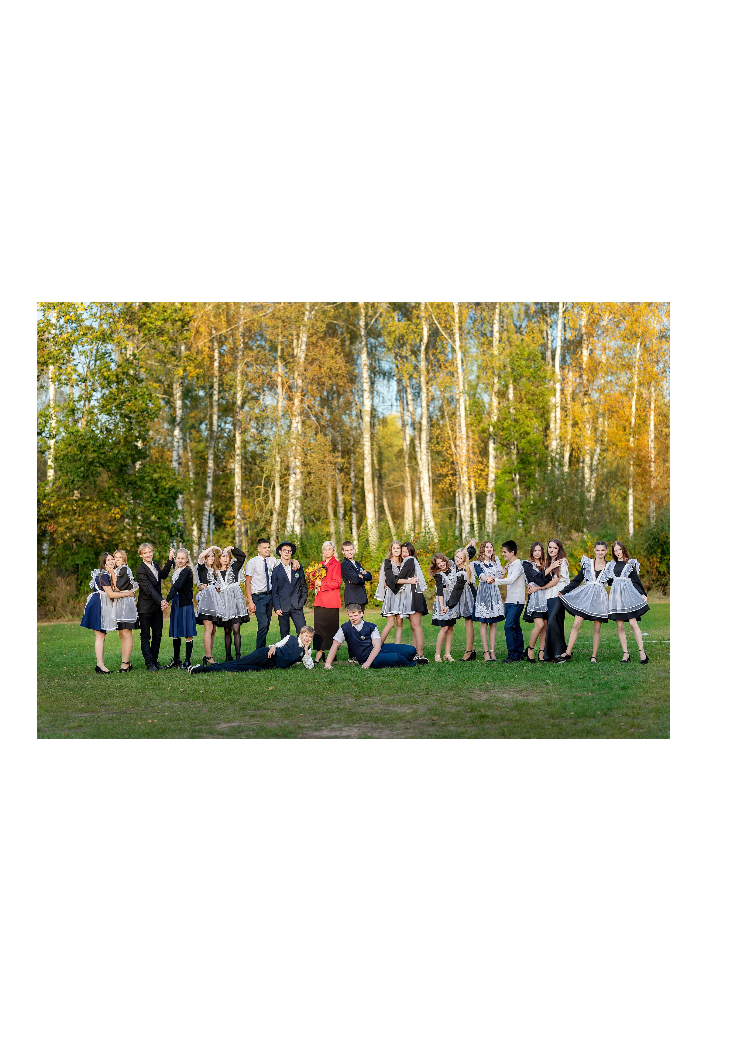 Альбом общей вёрстки для старшей школы 23×30 15 разворотов. Семейный фотограф в г. Воскресенск Наталия Молева