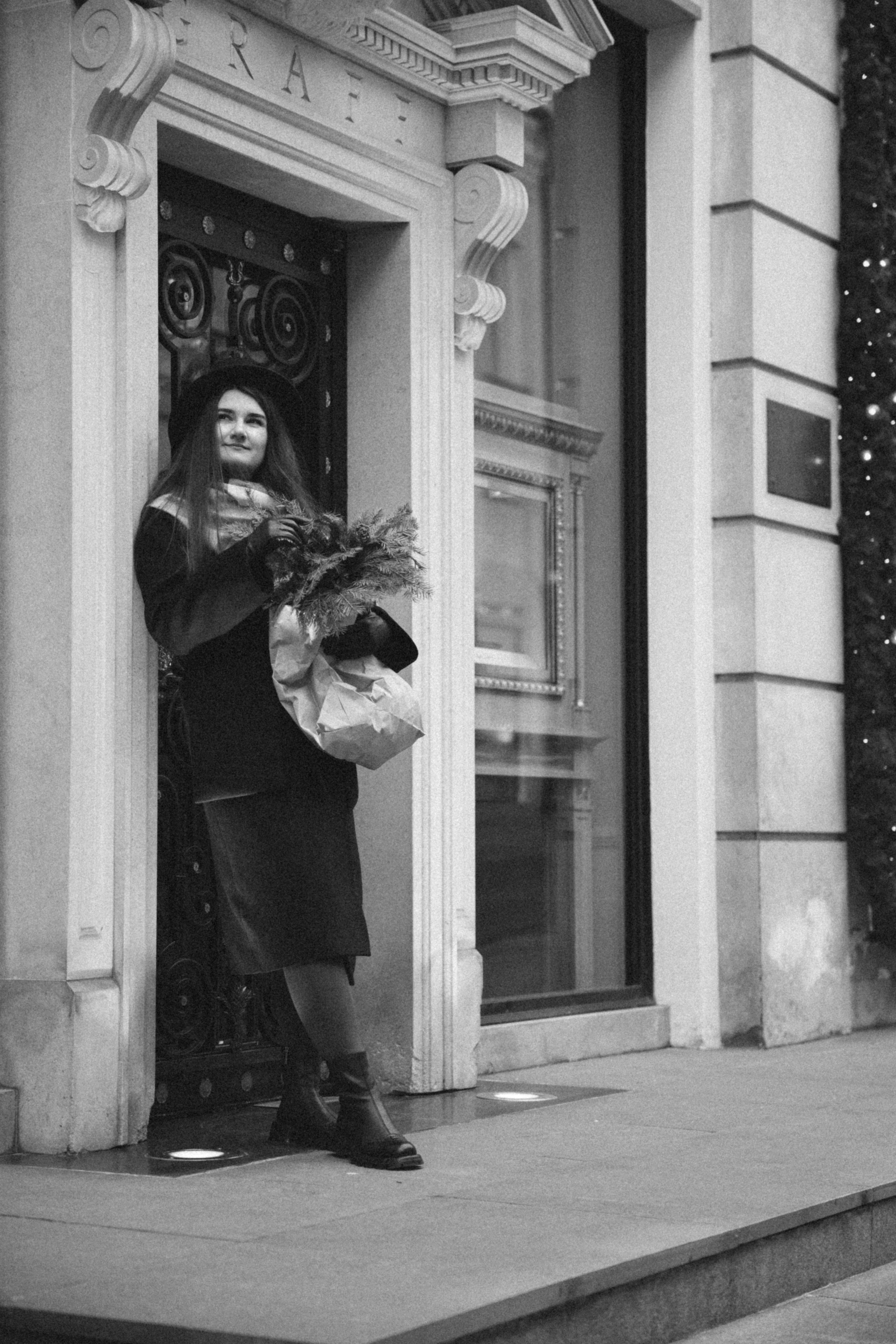 ДАША. Я фотограф из Москвы к Вашим услугам