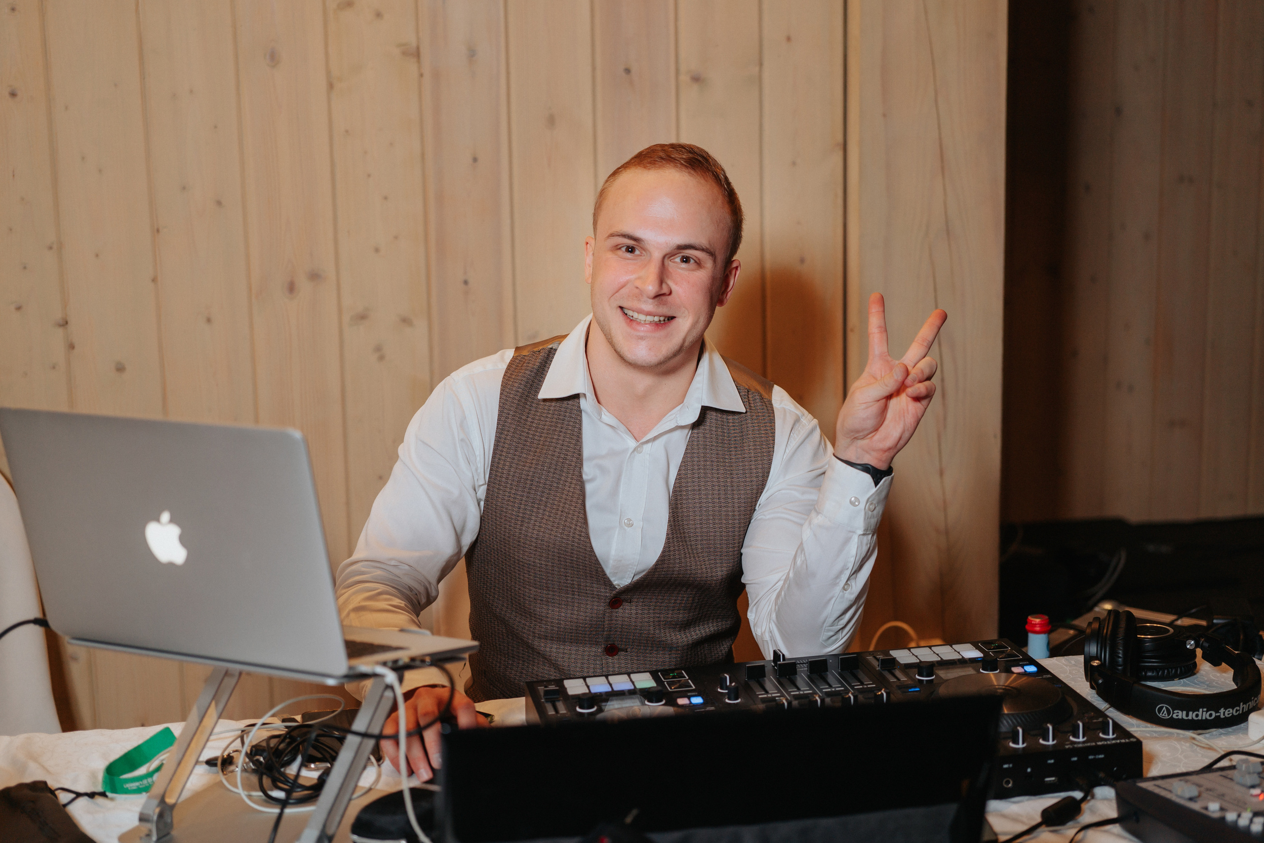 Роман и Анна. Студия Davinchi — Фото и видеосъёмка свадеб и мероприятий