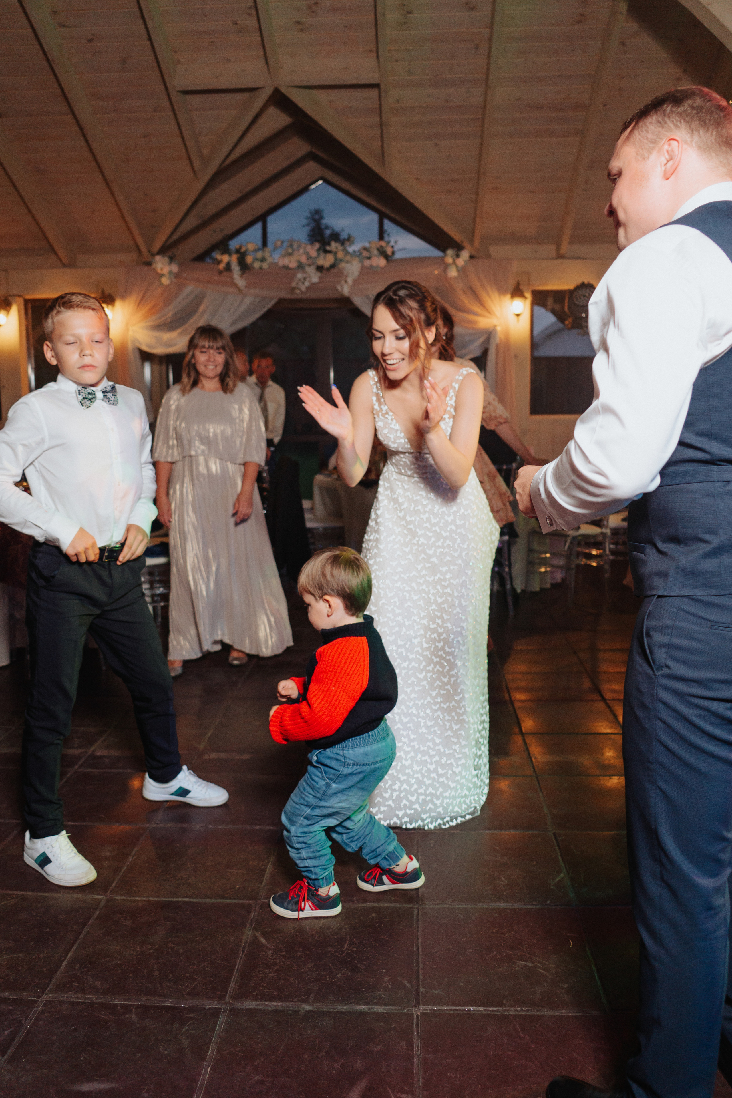 Роман и Анна. Студия Davinchi — Фото и видеосъёмка свадеб и мероприятий