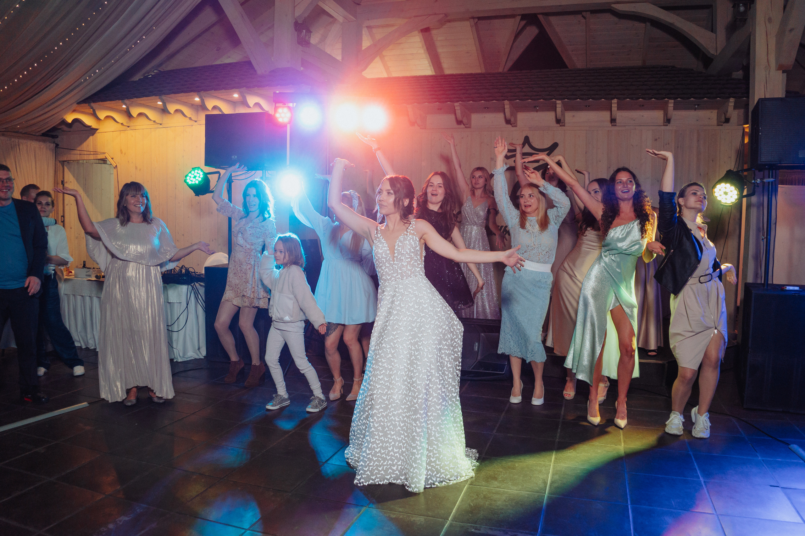 Роман и Анна. Студия Davinchi — Фото и видеосъёмка свадеб и мероприятий