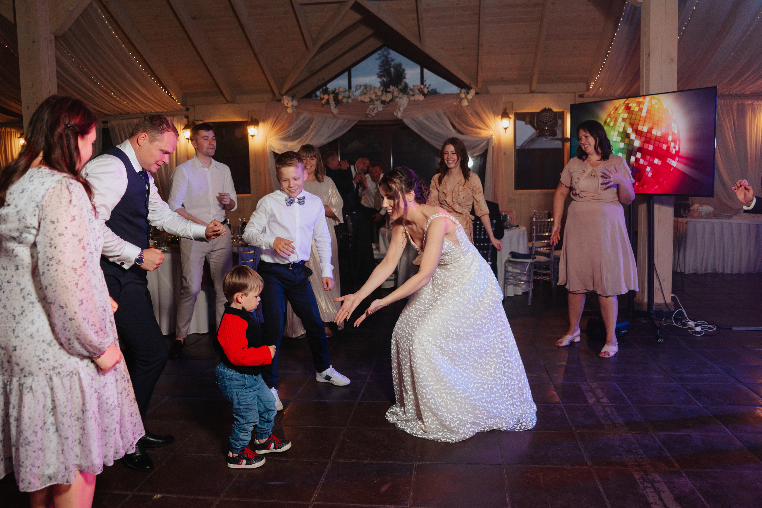 Роман и Анна. Студия Davinchi — Фото и видеосъёмка свадеб и мероприятий