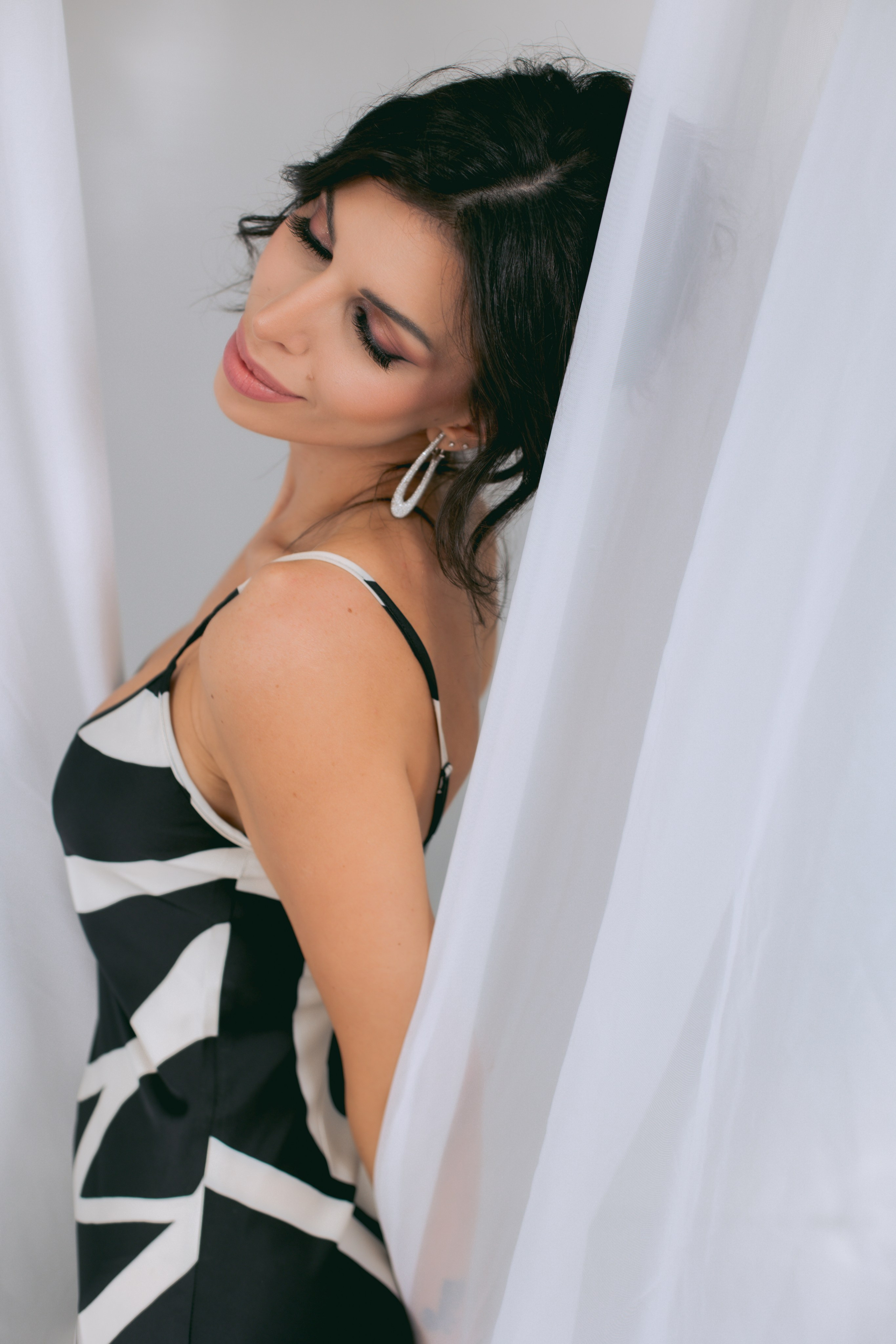 МАРИНЭ. Я фотограф из Москвы к Вашим услугам