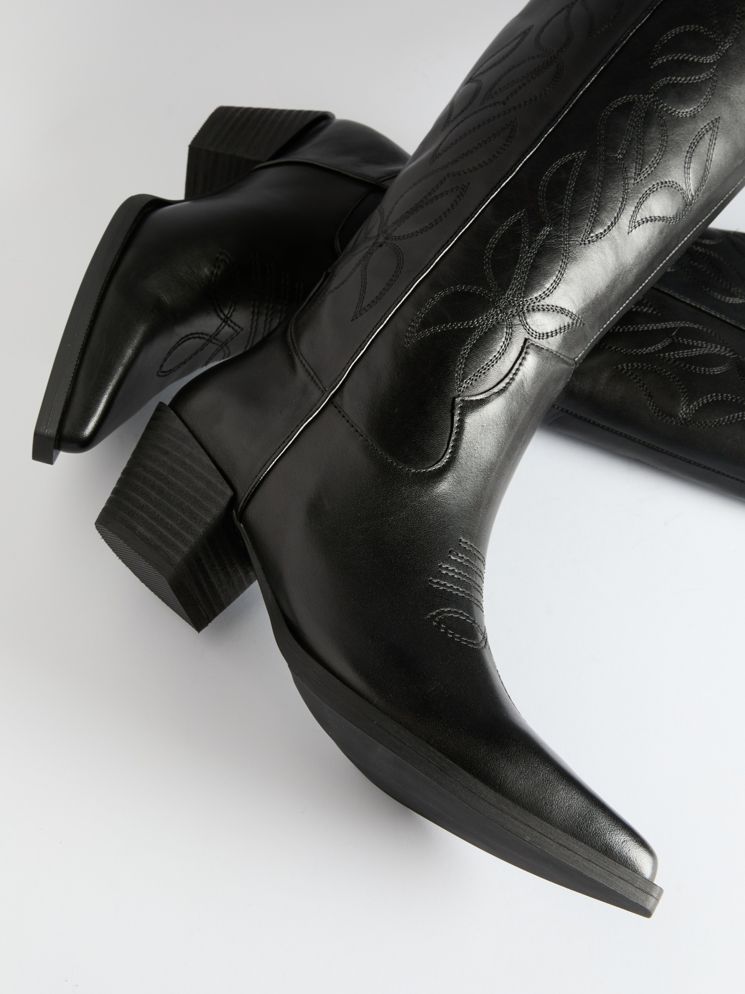 Предметный фотограф в Москве Евгений Шубин