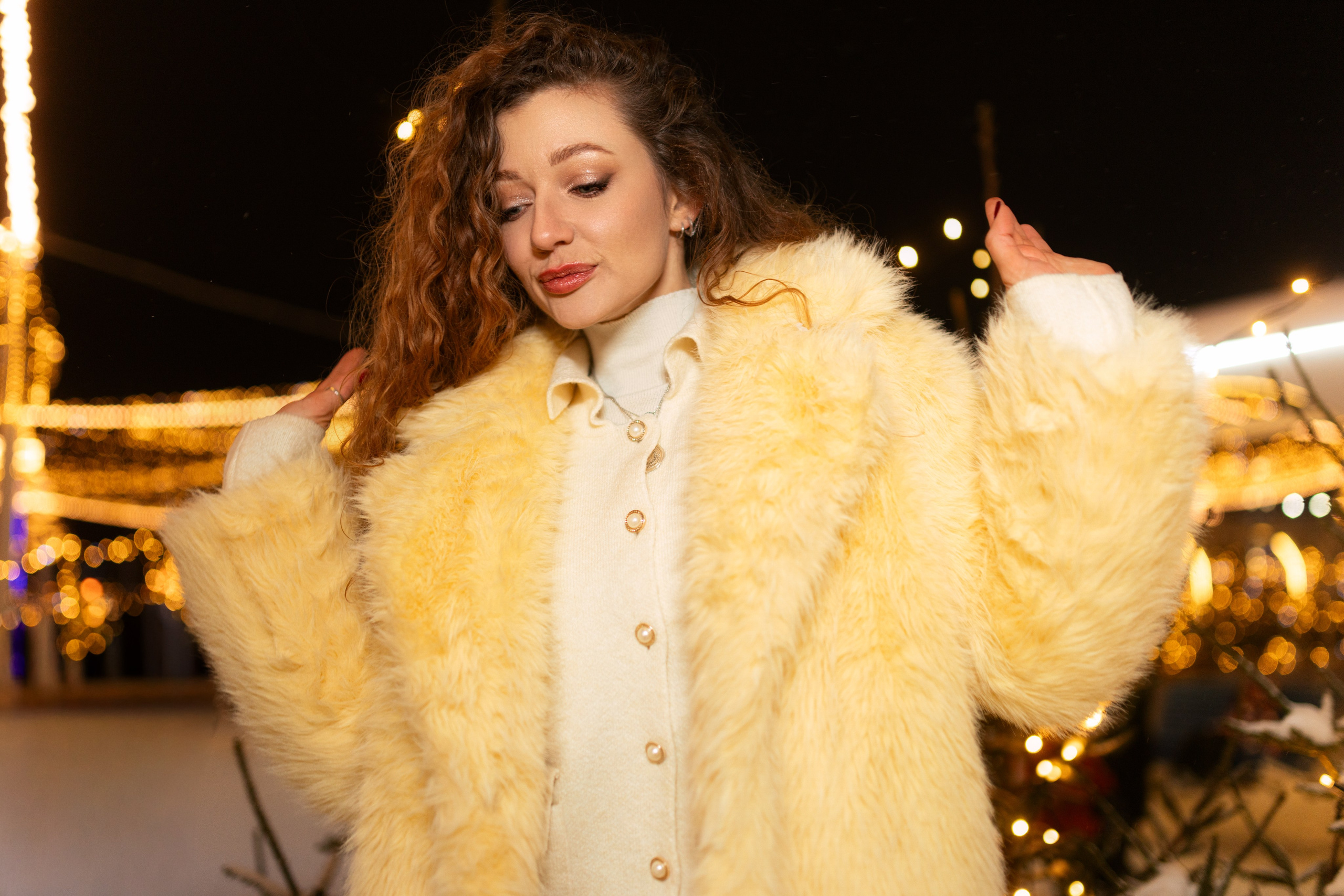 Ночная новогодняя фотосессия у праздничной елки