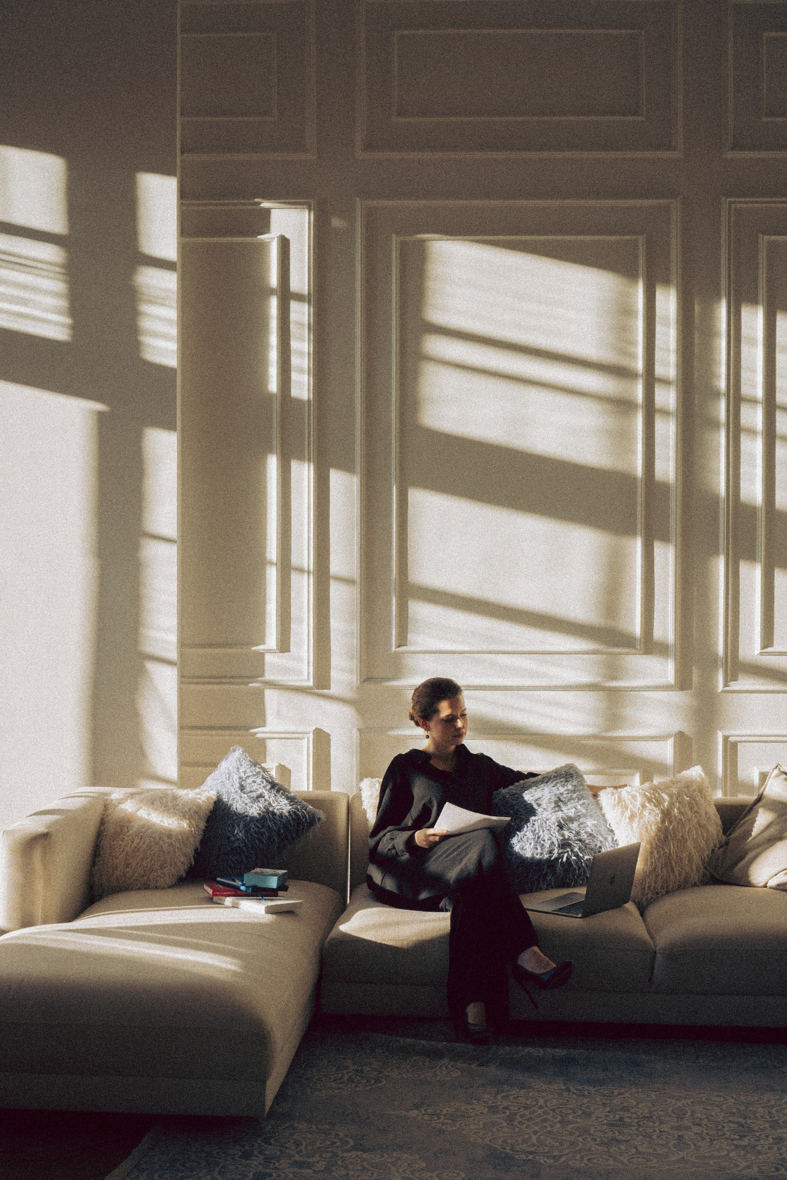 ФОТОСЕСИИЯ В СТУДИИ ДЛЯ ДЕВУШКИ ПСИХОЛОГА. Профессиональный фотограф, Санкт-Петербург — Виктория Богомолова