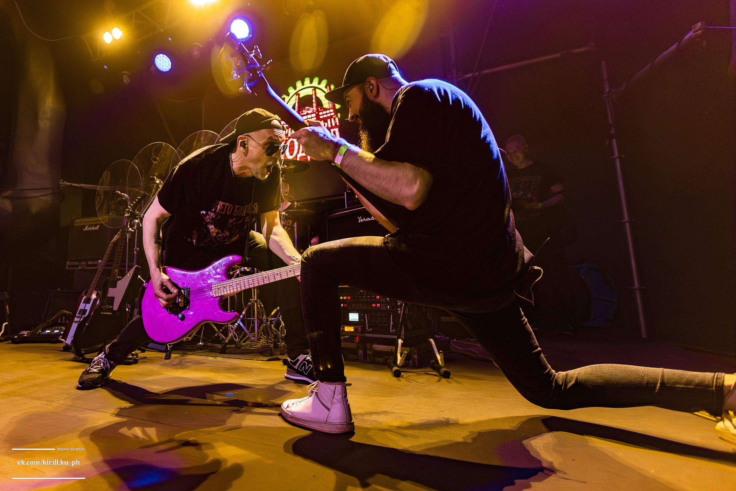 Концерт группы Бригадный подряд в клубе Нирвана, Екатеринбург. Репортажный фотограф Екатеринбург | Яркий, качественный репортаж | Концерты, клубы, репортаж, праздники, корпоративы