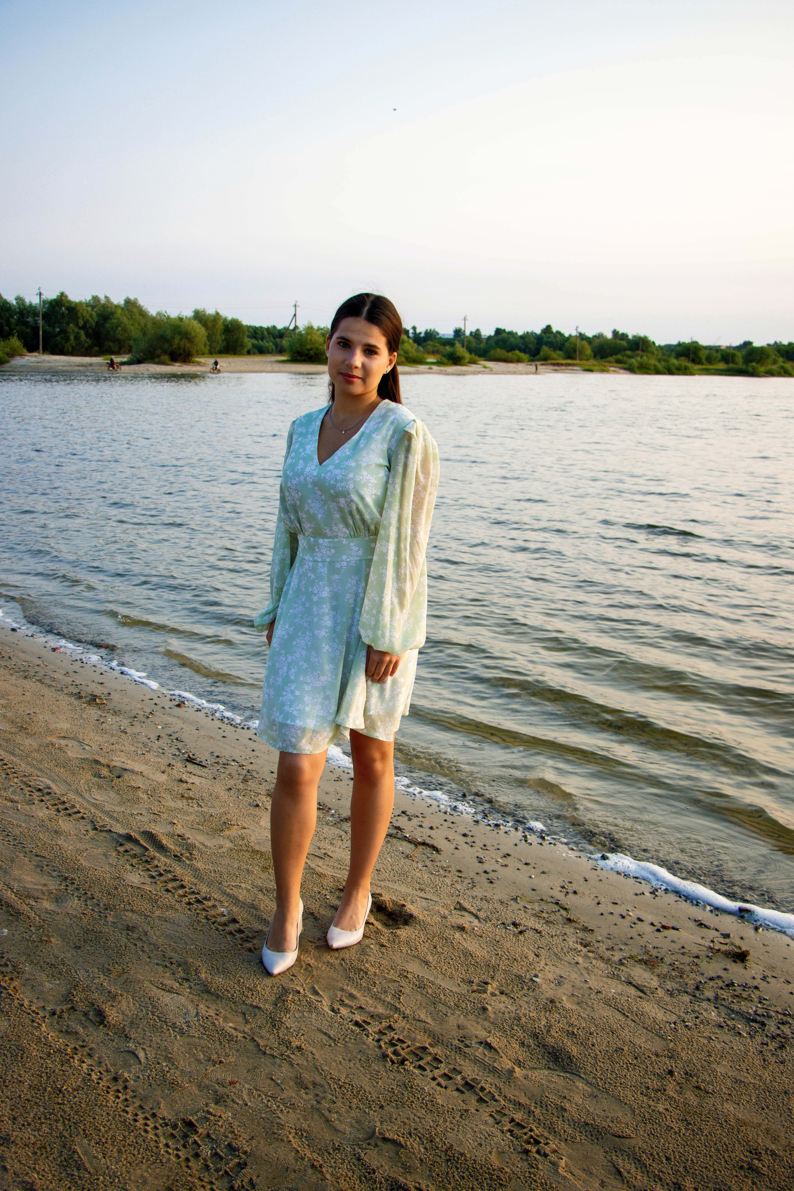 Эмилия у озера. Фотограф Татьяна Матрос