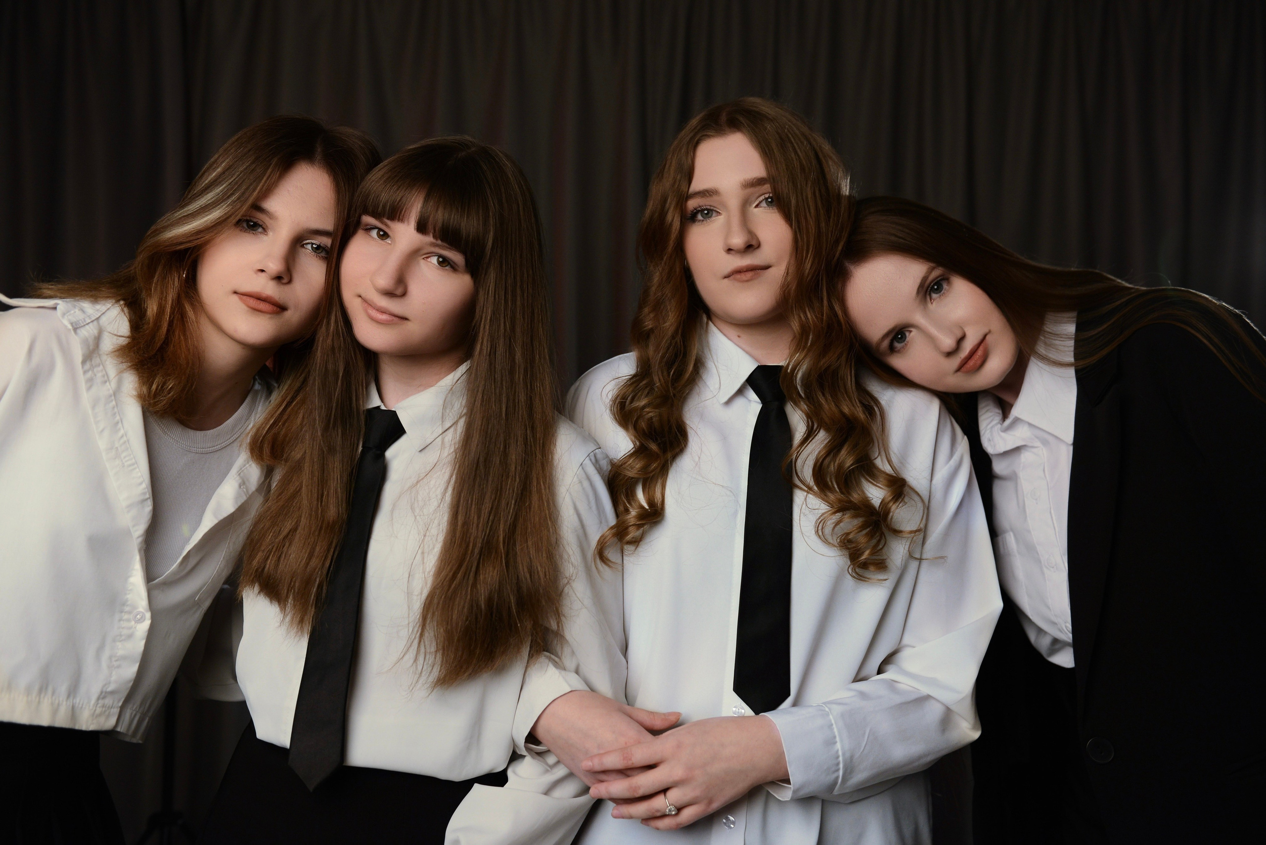 Выпускные альбомы 9-11 класс. Фотограф в Новомичуринске Наталья Малиновская