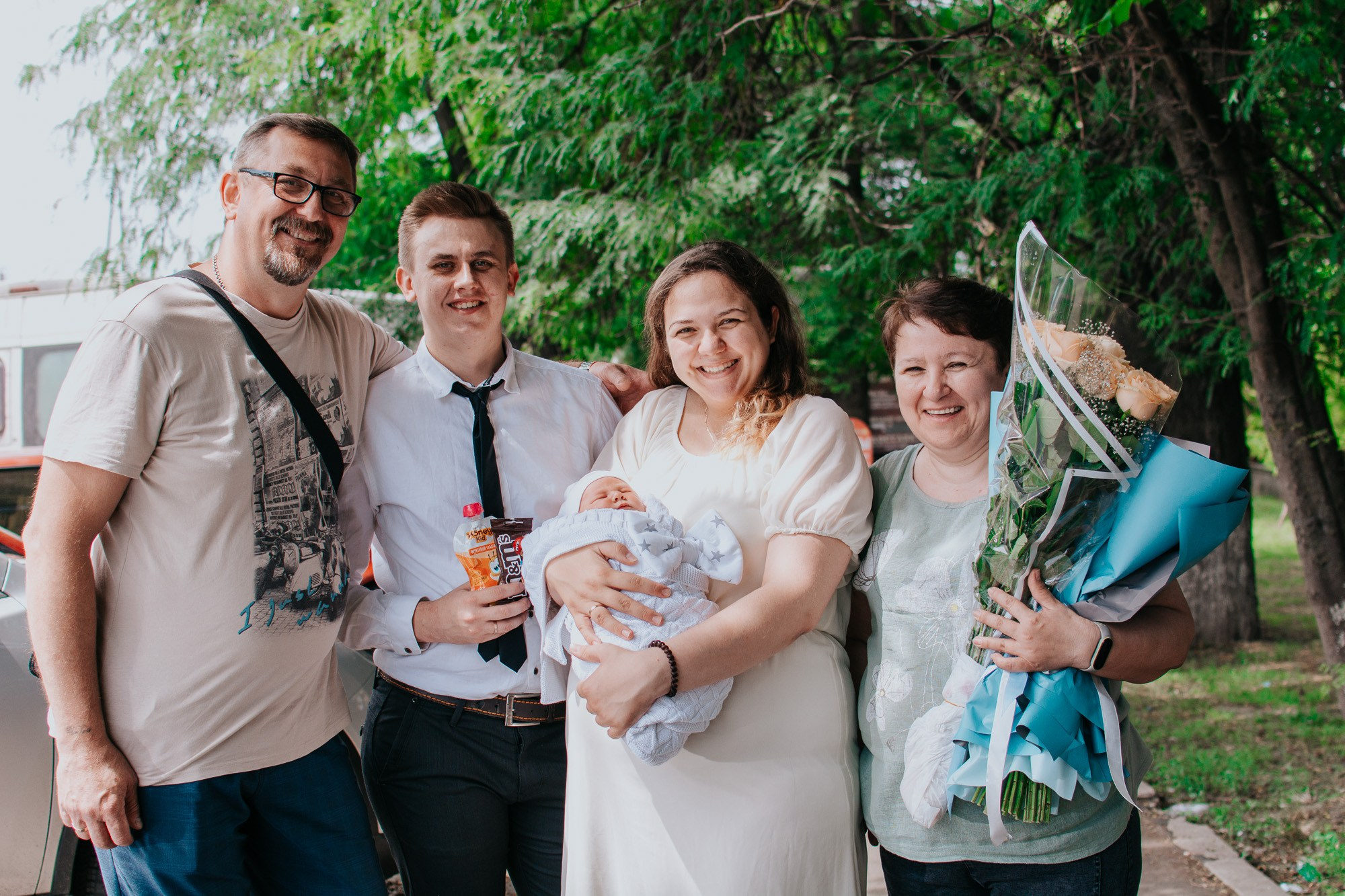 Выписка из роддома. Фотограф Ростов-на-Дону | фототерапевт