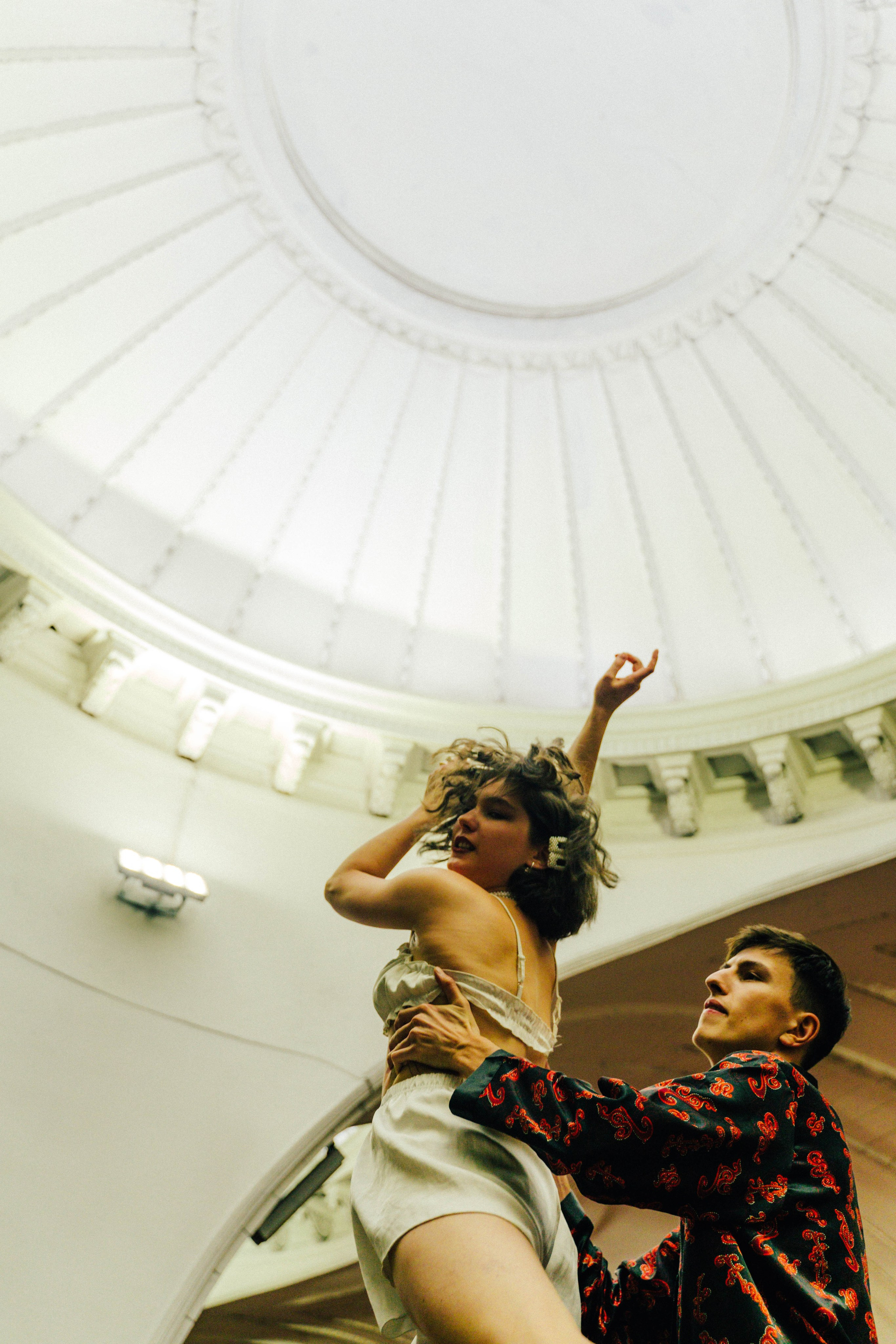 Ночь в метро. Портретный фотограф в Москве Эмиль Халиков