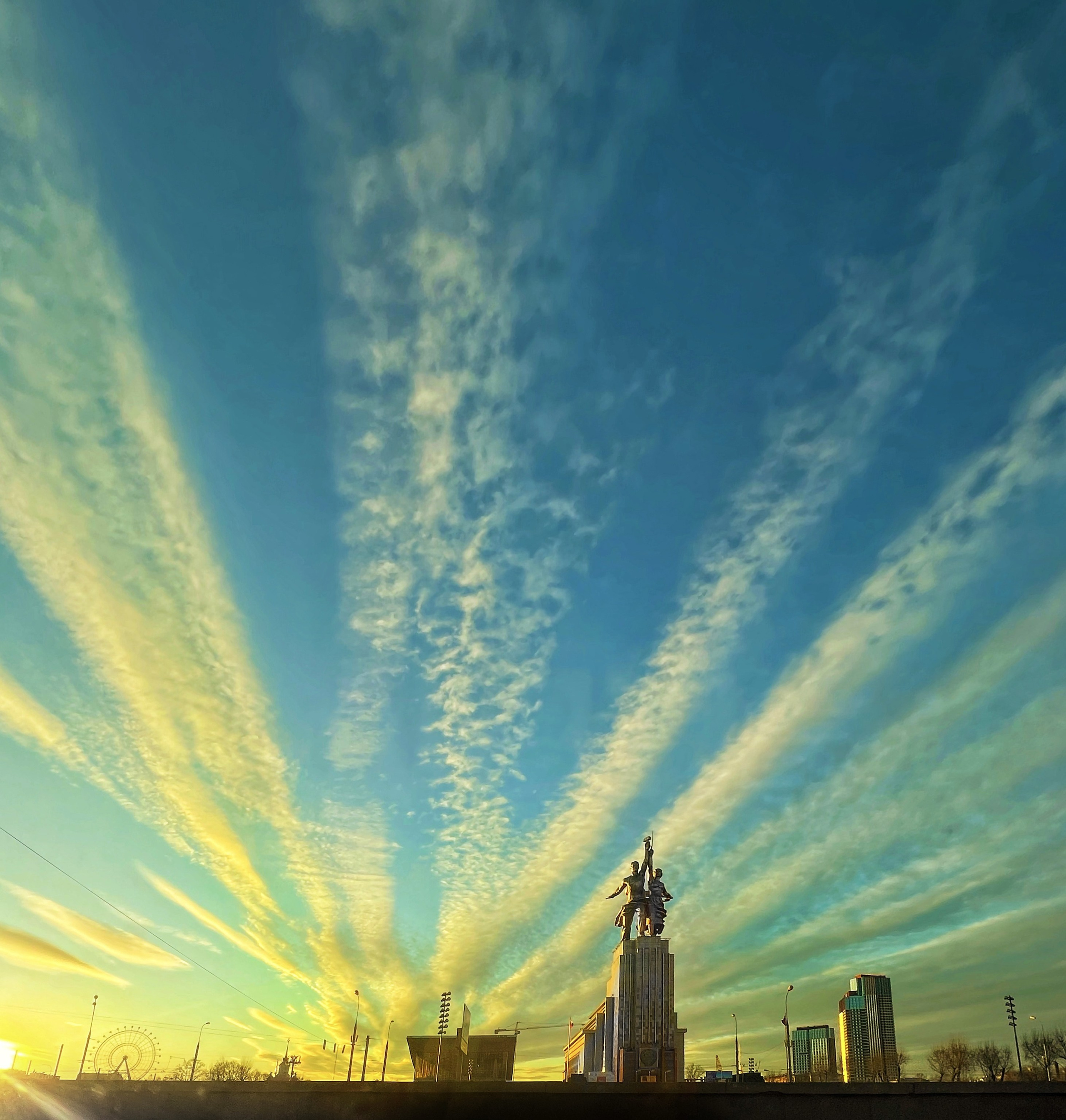 Снято на телефон. Фотография, ретушь, сканирование, восстановление старых фото, интерьерная съёмка, студия. Данилов Александр, Москва