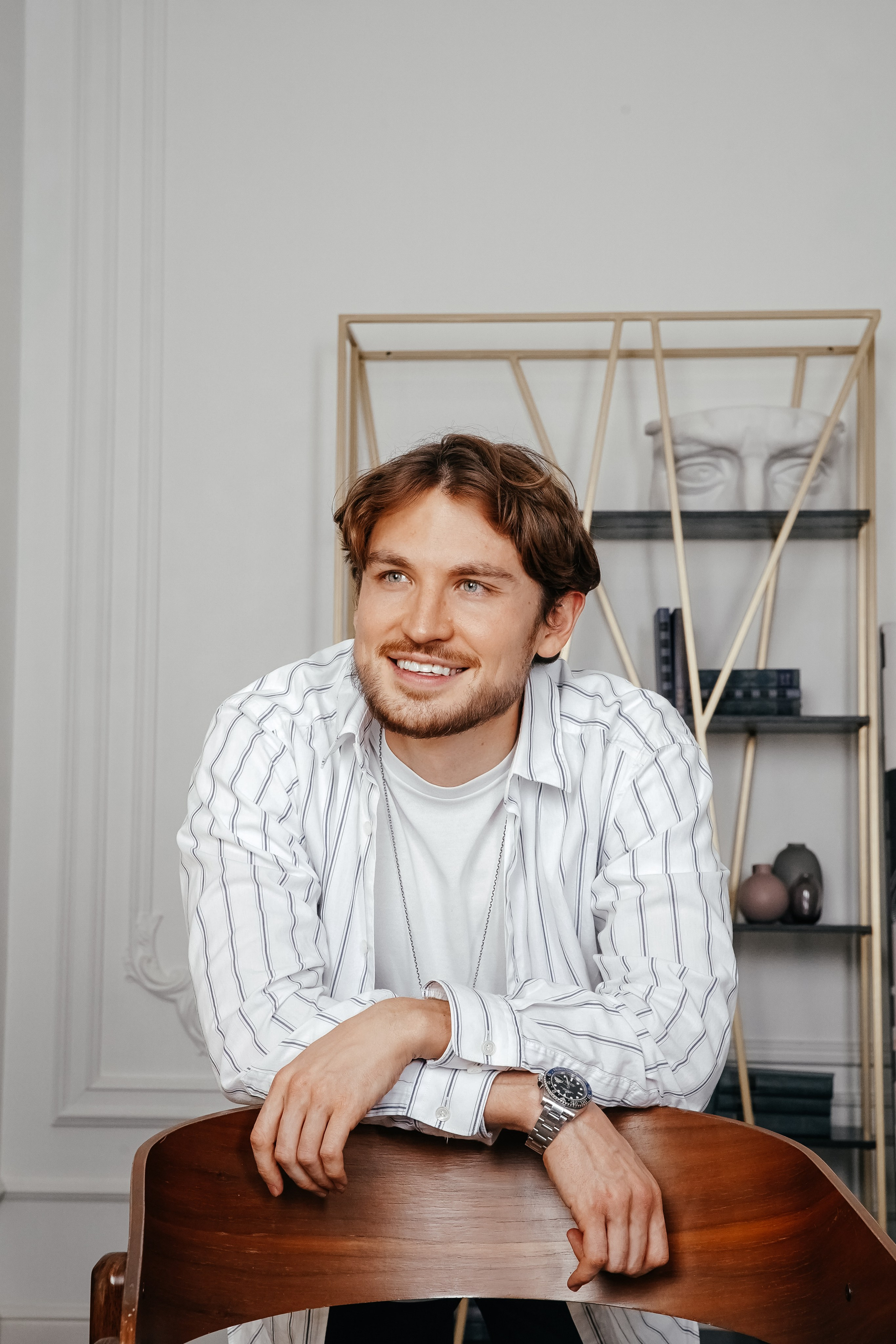 Business. AMODEO STUDIO