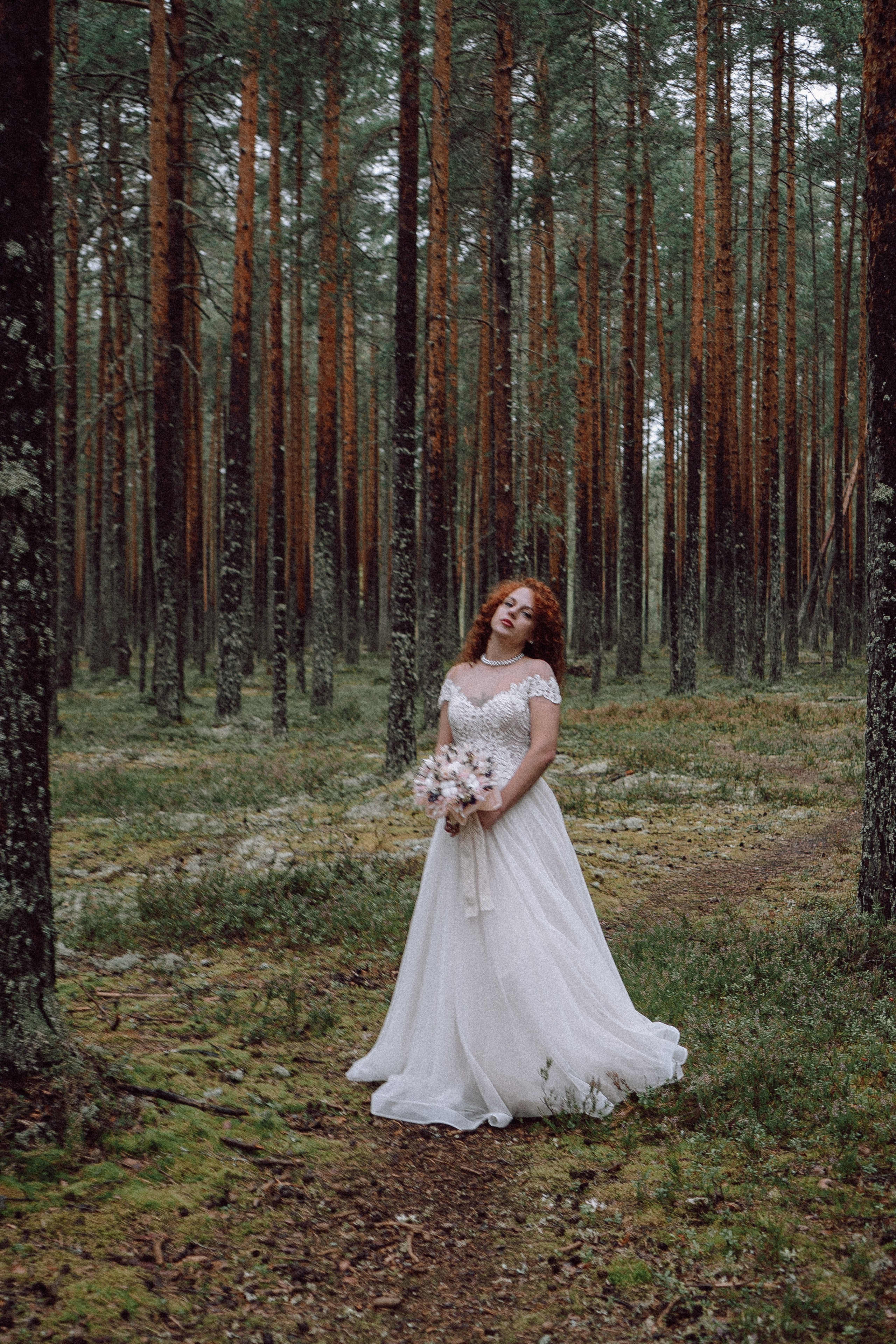 СВАДЕБНАЯ ФОТОСЕССИИЯ ПАРЫ В ГОРОДЕ ПРИОЗЕРСК В СОСНОВОМ ЛЕСУ И С ПИКАПОМ. Профессиональный фотограф, Санкт-Петербург — Виктория Богомолова
