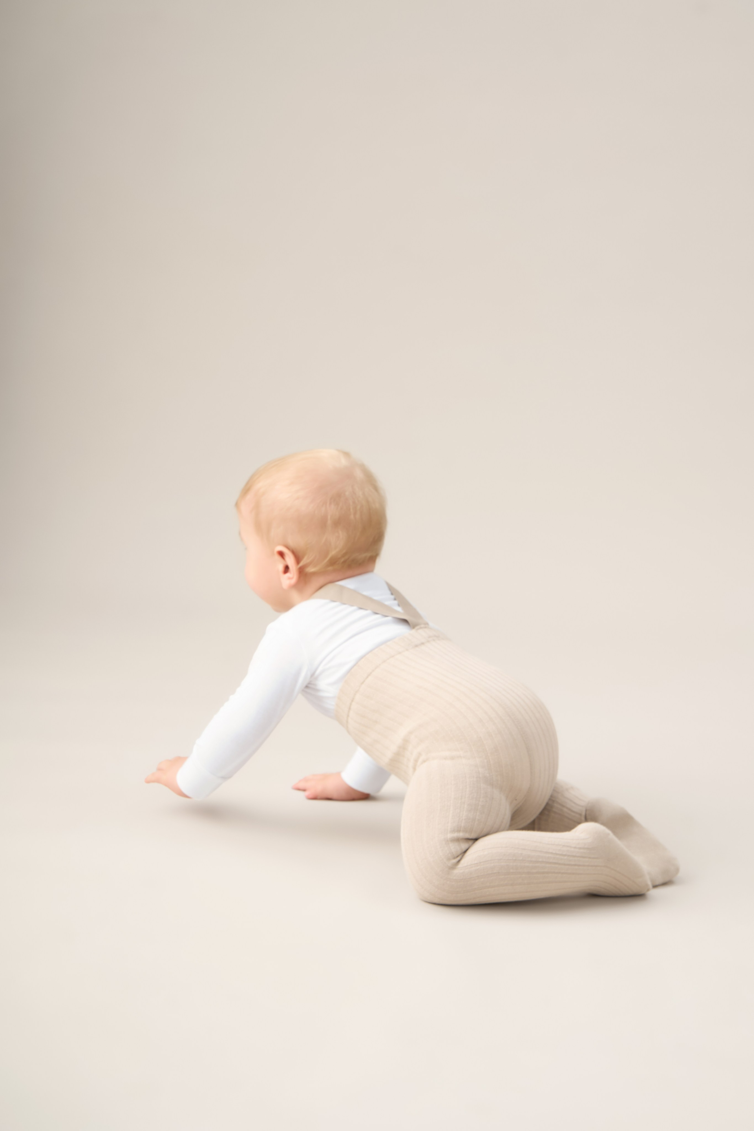 "Профессиональная детская фотосъемка для семейных портретов и воспоминаний""Высококачественная детская съемка новорожденных и малышей в студии""Рекламная детская фотосъемка для альбомов и подарков""Студийная детская съемка с креативными декорациями и позами""Коммерческая детская фотосъемка для маркетинга детских товаров""Фотография детской съемки с акцентом на эмоции и улыбки""Семейная детская съемка для портфолио и социальных сетей""Профессиональная детская фотосъемка с мягким освещением""Рекламные фото детской съемки для сайтов и брошюр""Высокоточная детская съемка для воспоминаний и презентаций""Детская фотосъемка высокого разрешения для семейных альбомов""Коммерческая детская съемка с фокусом на радость и развитие""Студийная фотосъемка детской съемки для брендов и маркетинга""Фотографии детской съемки для подарков и увеличения клиентов""Профессиональная детская съемка для каталогов и семейных историй" "Профессиональная каталожная фотосъемка товаров для e-commerce и интернет-магазинов""Высококачественная каталожная съемка одежды и аксессуаров с белым фоном""Рекламная каталожная фотосъемка для маркетинга продуктов и брендов""Студийная каталожная съемка с детальной проработкой текстур и материалов""Коммерческая каталожная фотосъемка для каталогов и онлайн-платформ""Фотография каталожной съемки с акцентом на дизайн и презентацию товаров""Предметная каталожная съемка для увеличения продаж в e-commerce""Профессиональная каталожная фотосъемка с использованием студийного освещения""Рекламные фото каталожной съемки для сайтов и социальных сетей""Высокоточная каталожная съемка товаров для презентаций и брошюр""Каталожная фотосъемка высокого разрешения для онлайн-магазинов""Коммерческая каталожная съемка с фокусом на качество и детализацию""Студийная каталожная фотосъемка для брендов и ритейла""Фотографии каталожной съемки для маркетинговых кампаний""Профессиональная каталожная съемка для каталогов и увеличения конверсии"