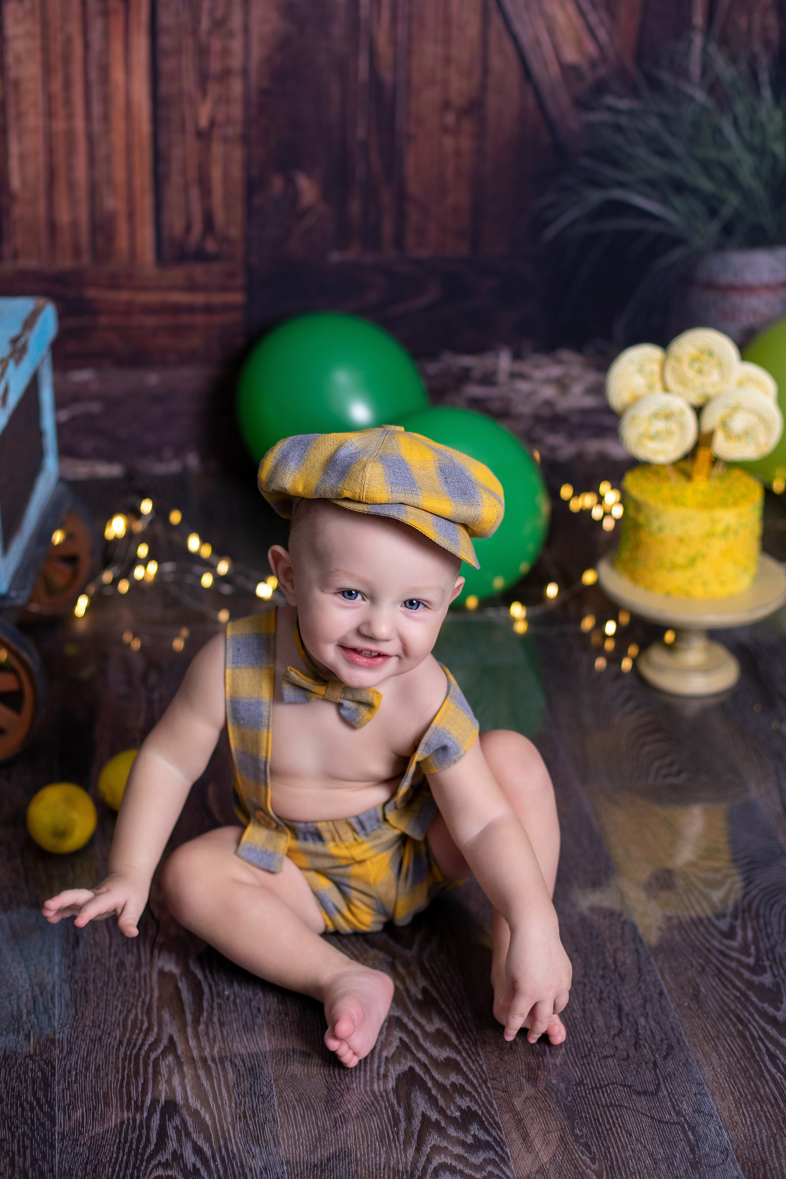 С тортиком. Фотограф новорождённых Псков