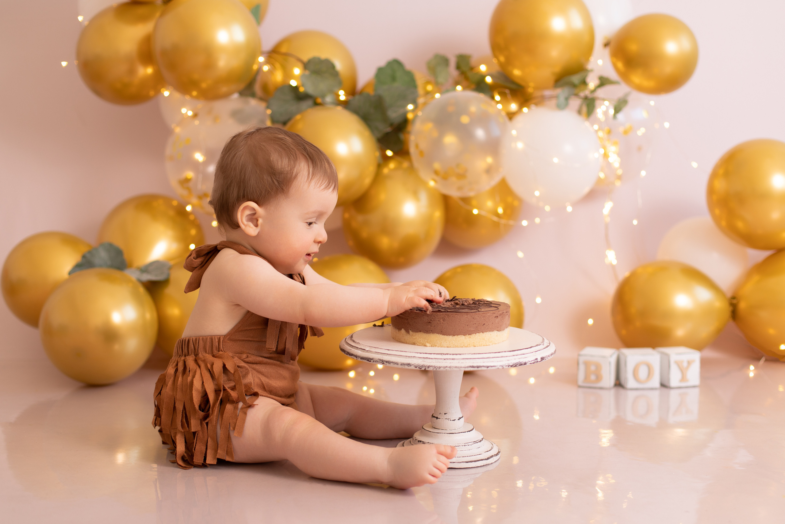 С тортиком. Фотограф новорождённых Псков