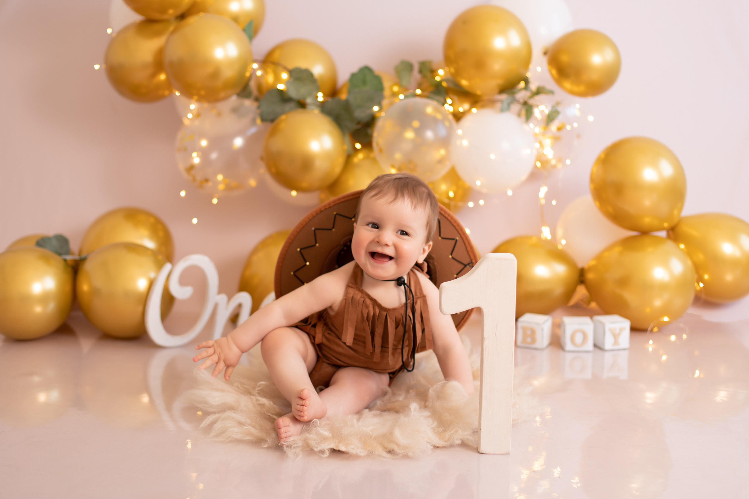 С тортиком. Фотограф новорождённых Псков