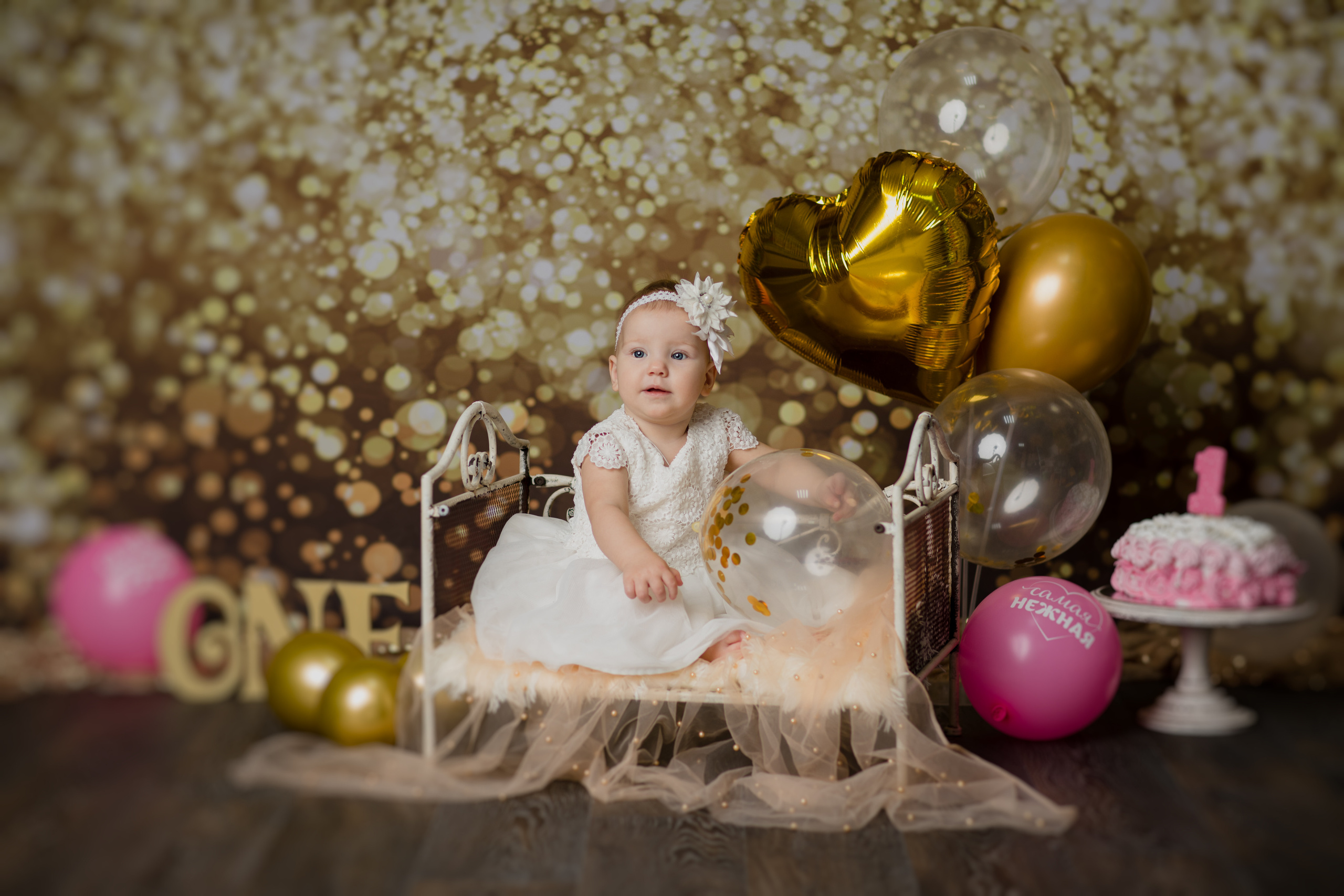 С тортиком. Фотограф новорождённых Псков