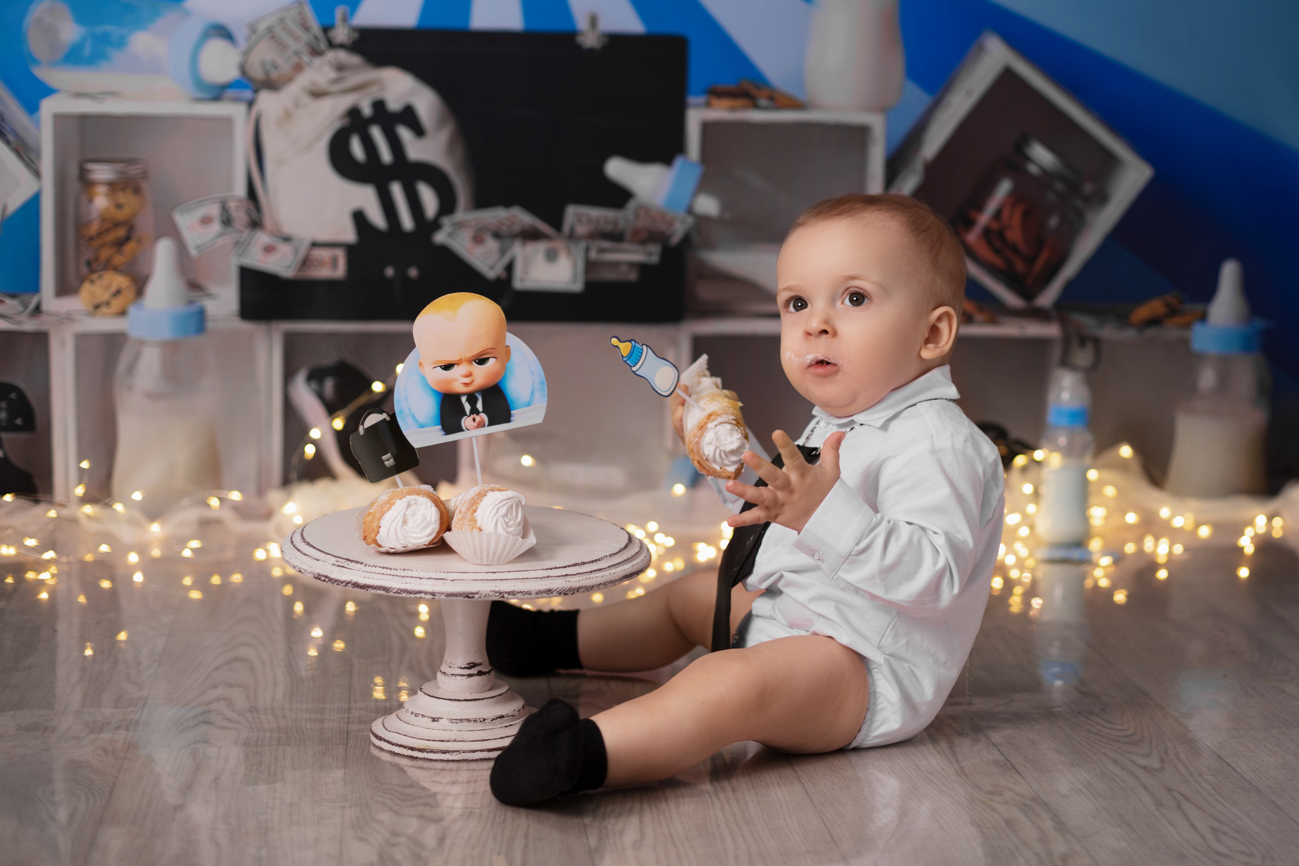 С тортиком. Фотограф новорождённых Псков