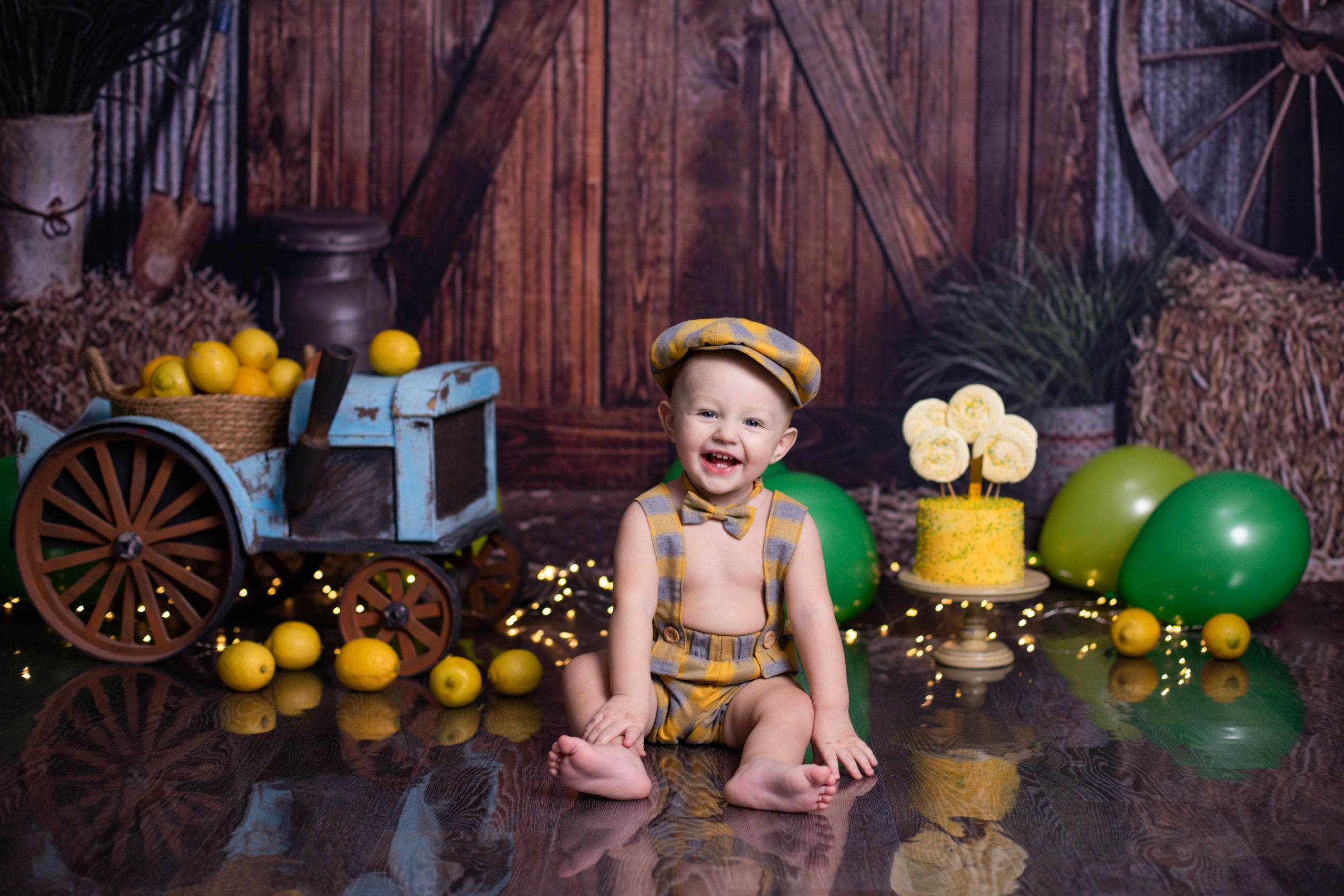 С тортиком. Фотограф новорождённых Псков