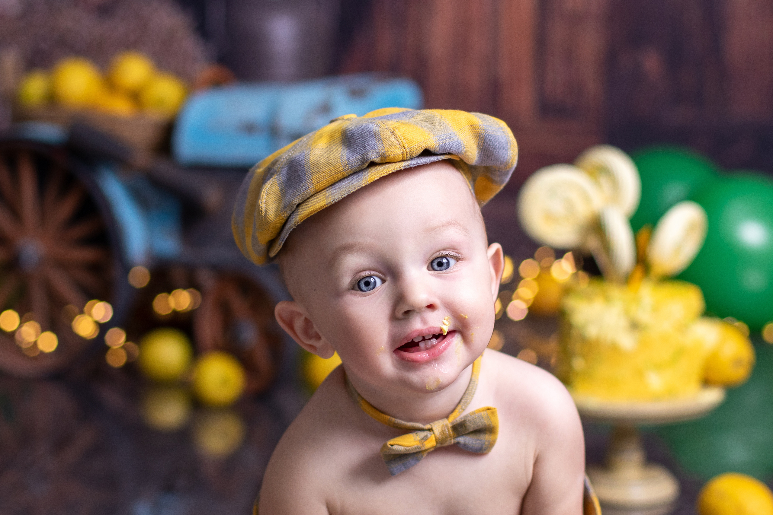 С тортиком. Фотограф новорождённых Псков