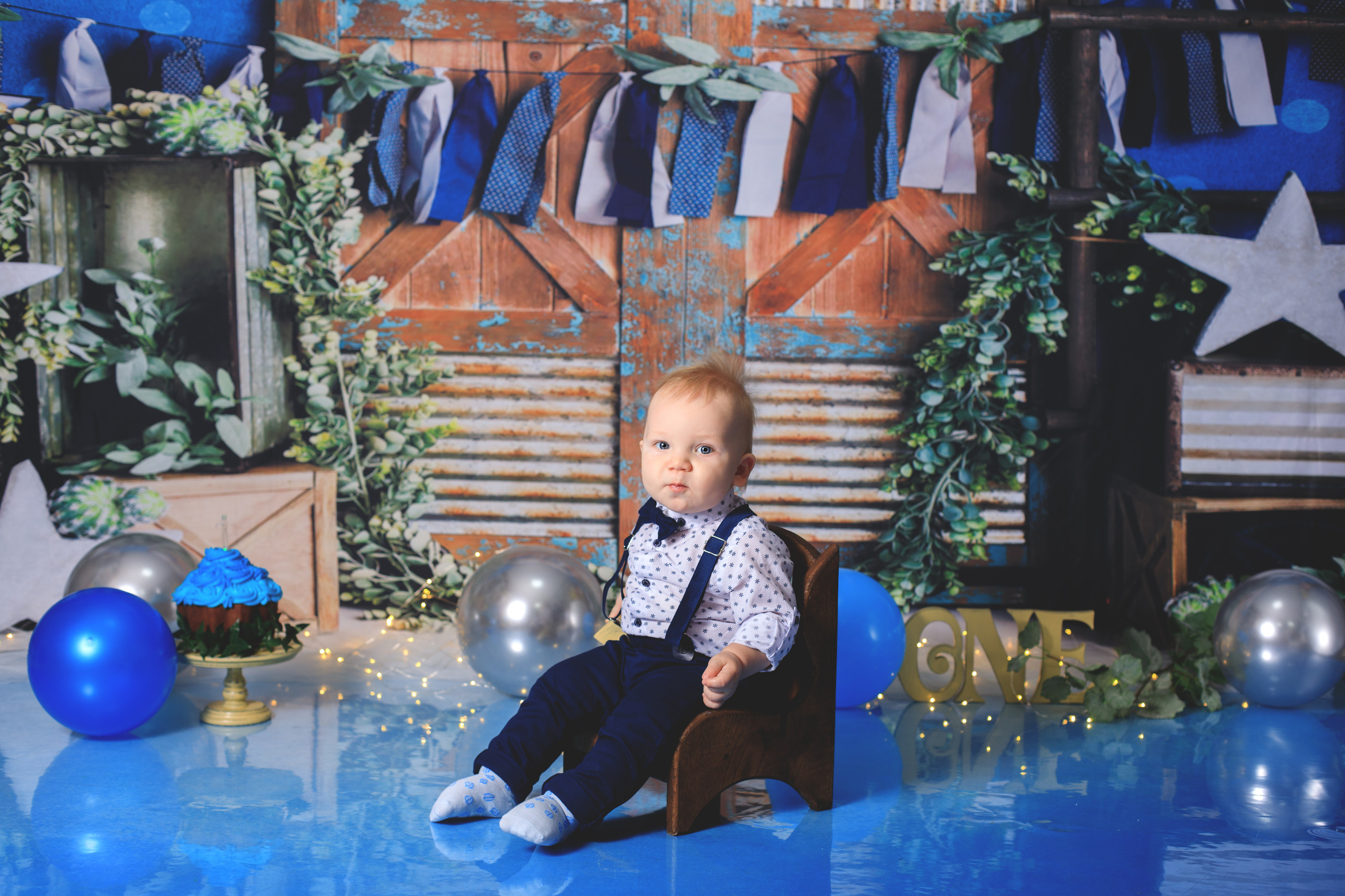 С тортиком. Фотограф новорождённых Псков