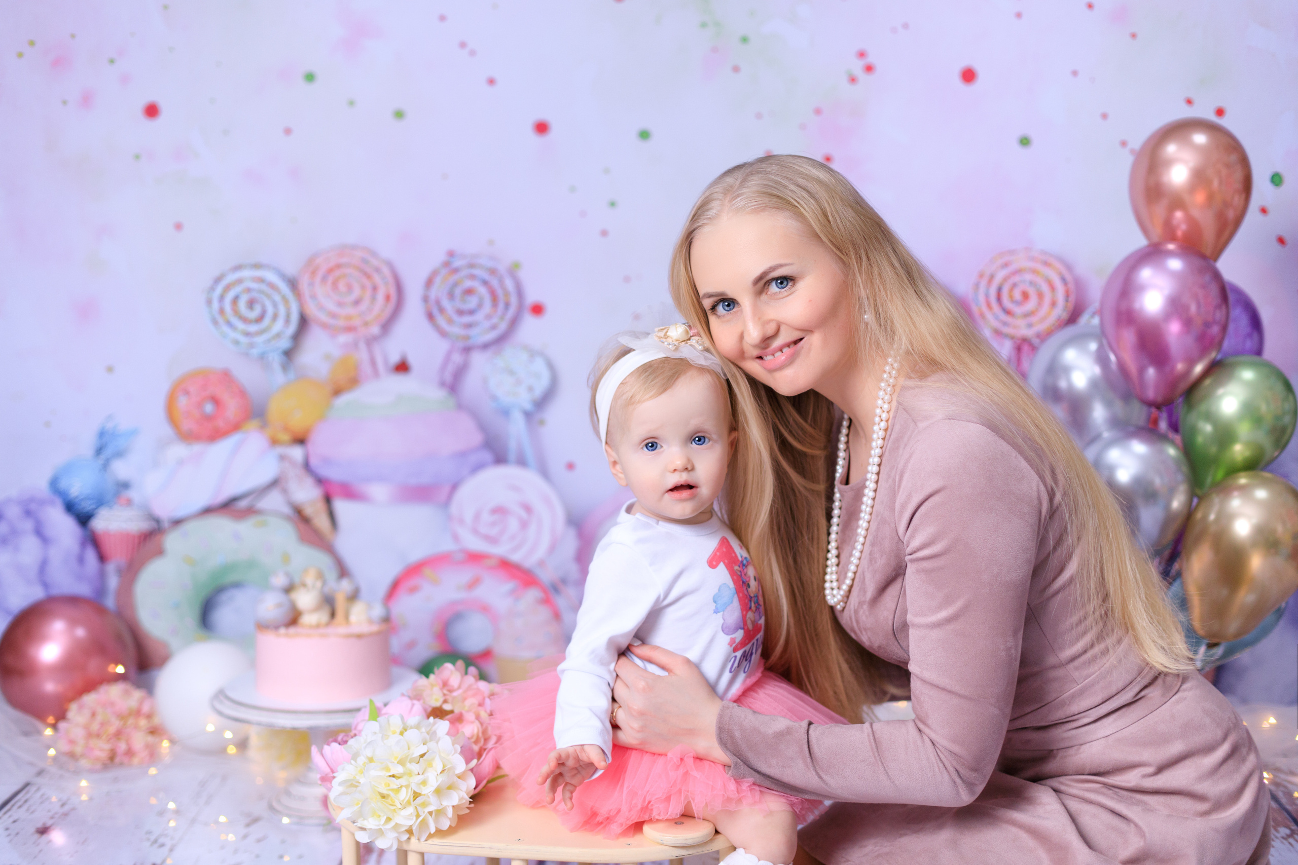 С тортиком. Фотограф новорождённых Псков