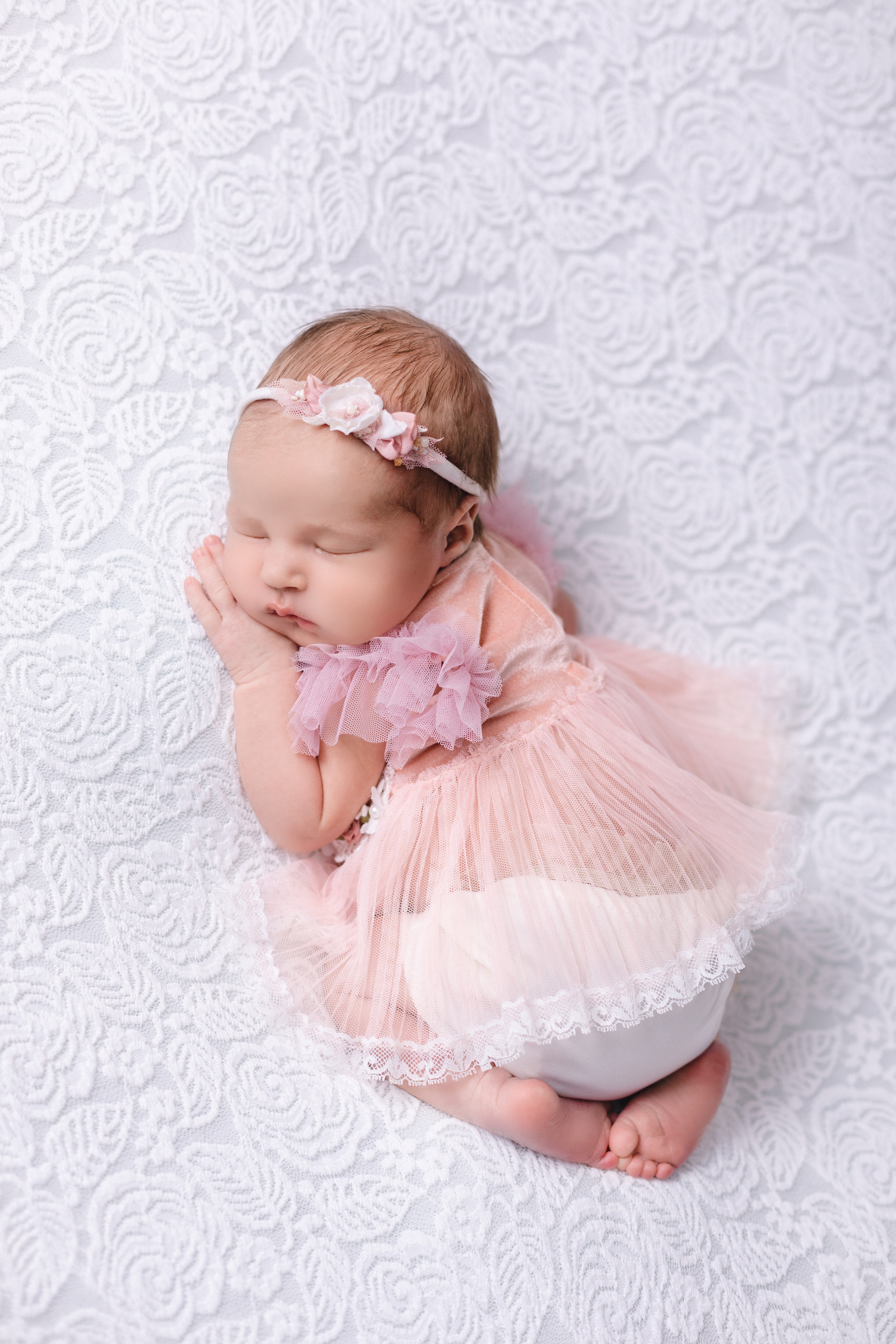 Фотограф новорождённых Псков