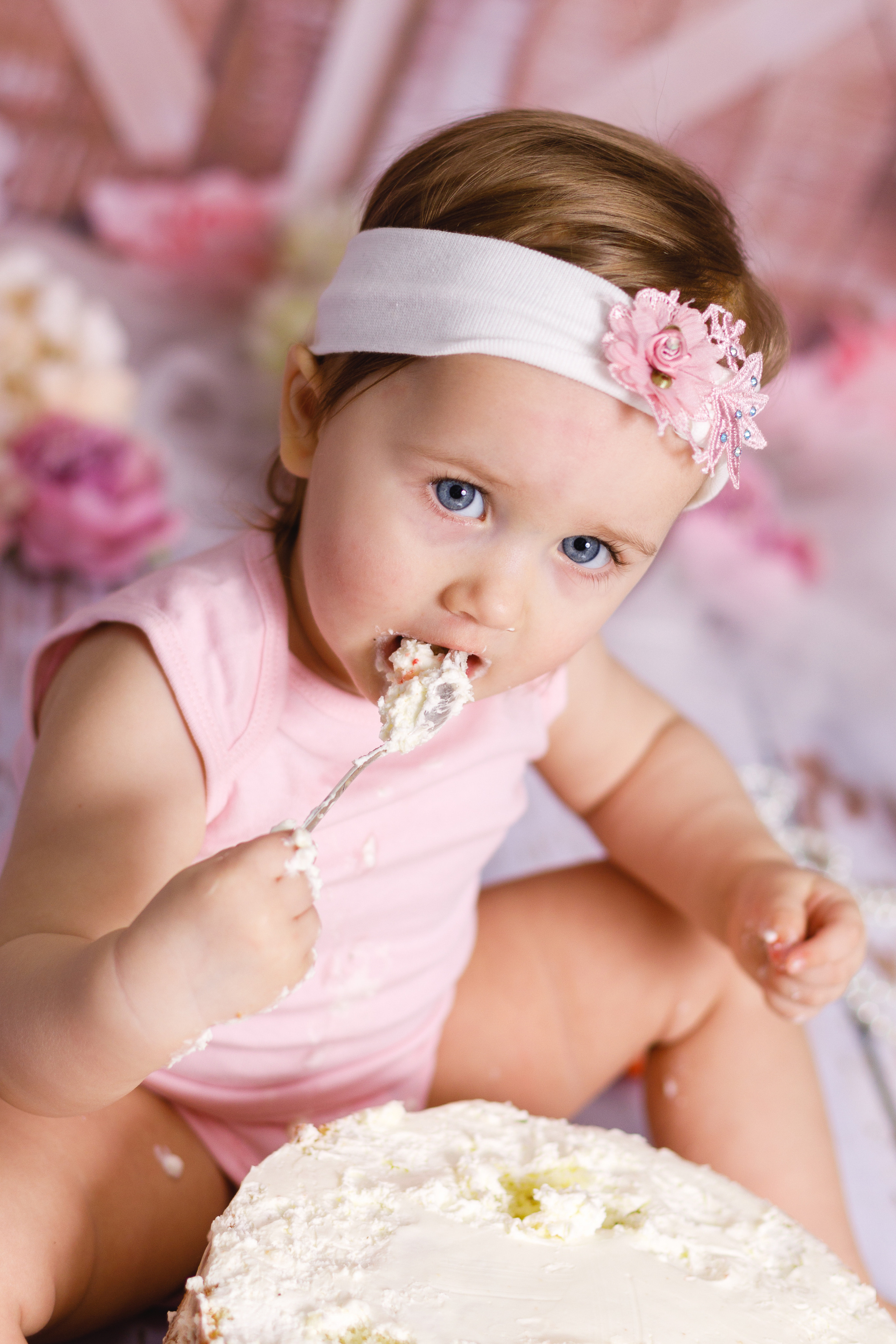 С тортиком. Фотограф новорождённых Псков