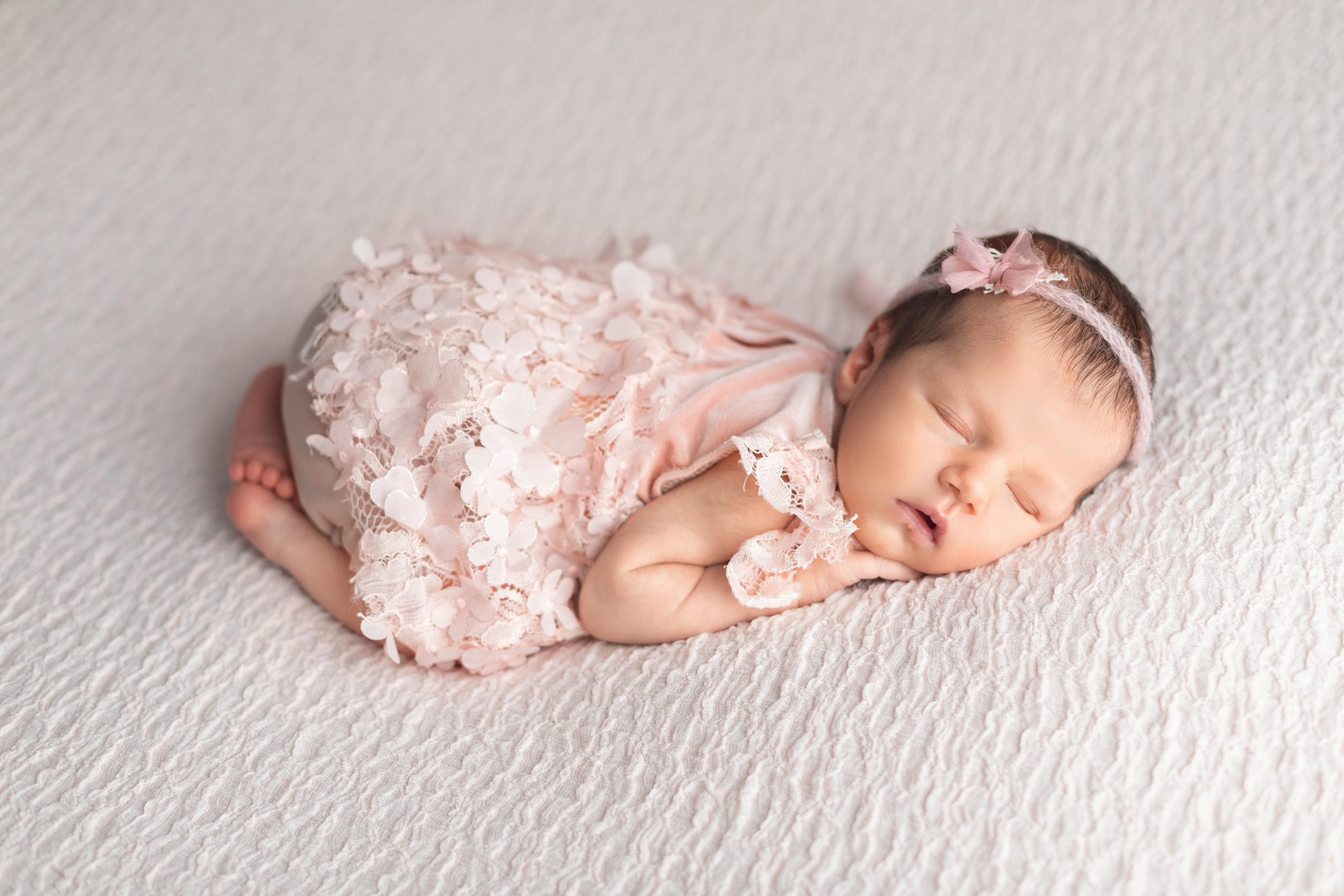 Фотограф новорождённых Псков