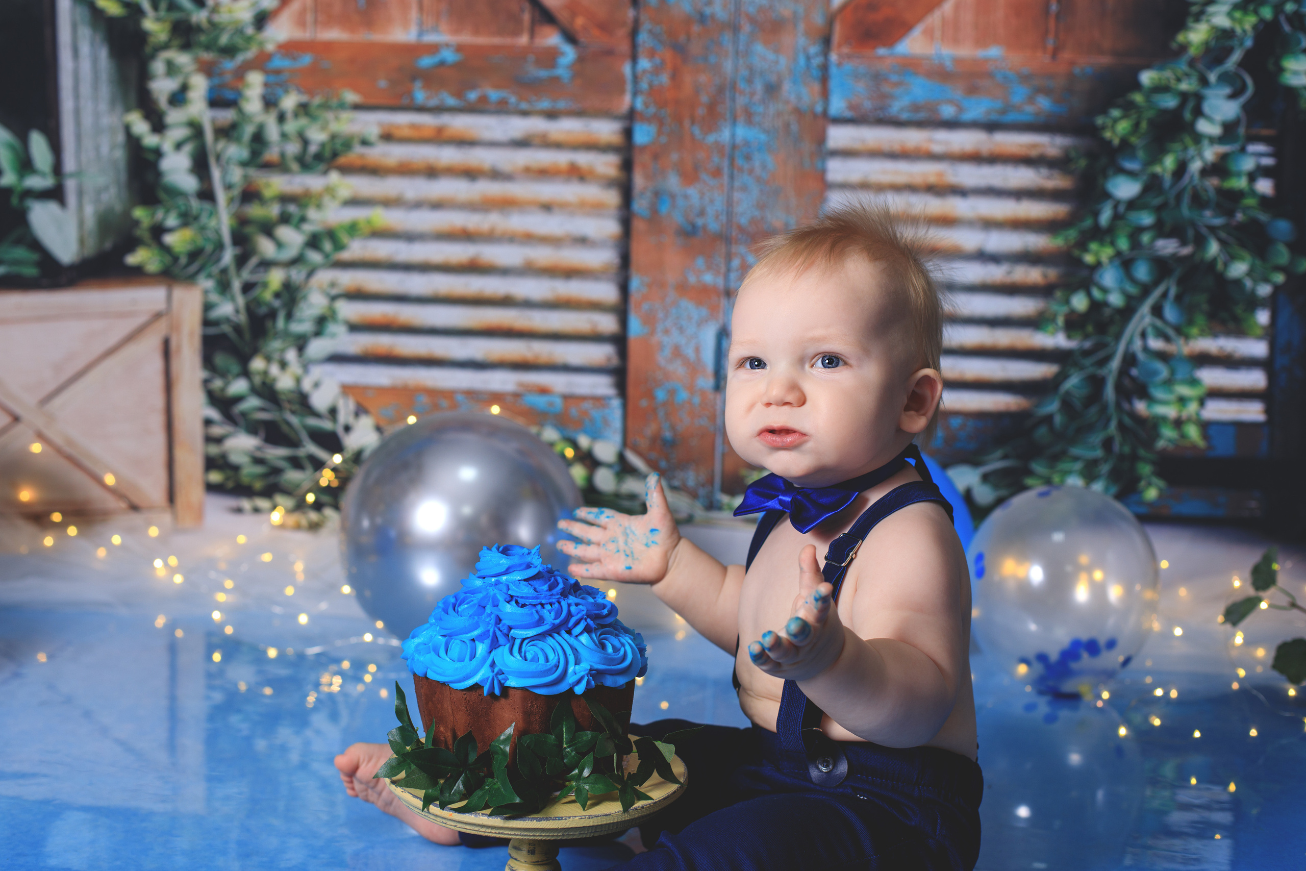 С тортиком. Фотограф новорождённых Псков