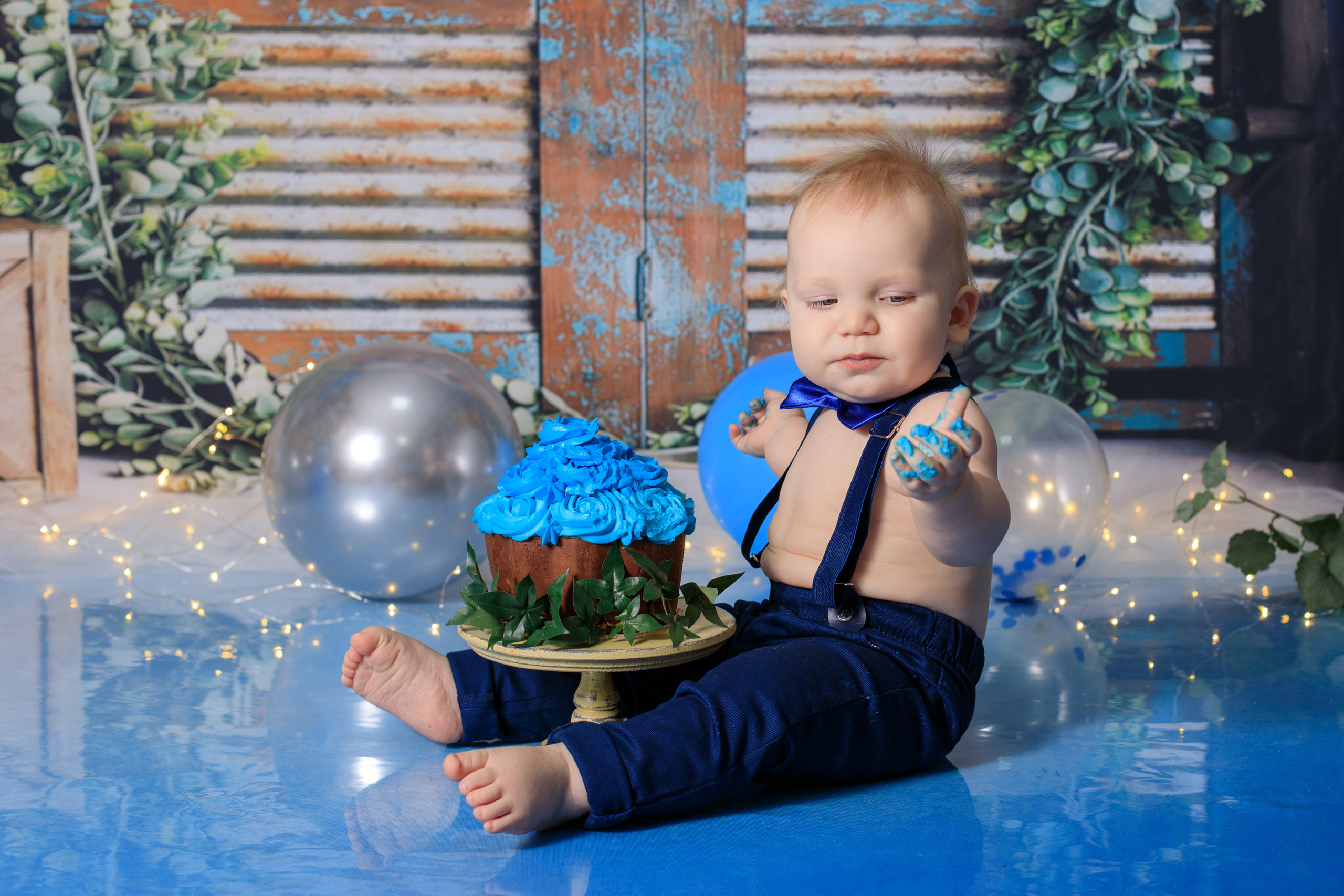 С тортиком. Фотограф новорождённых Псков