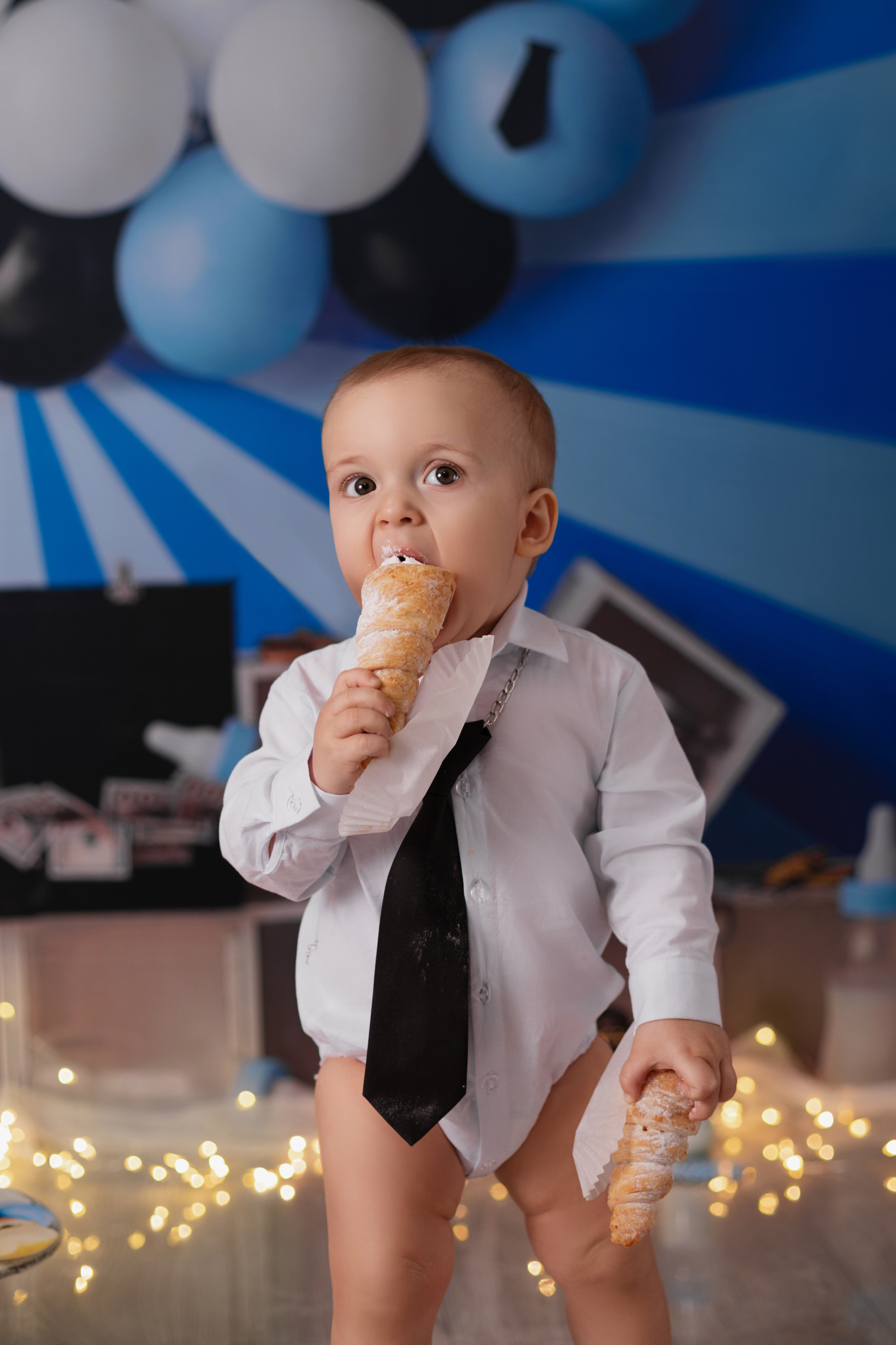 С тортиком. Фотограф новорождённых Псков