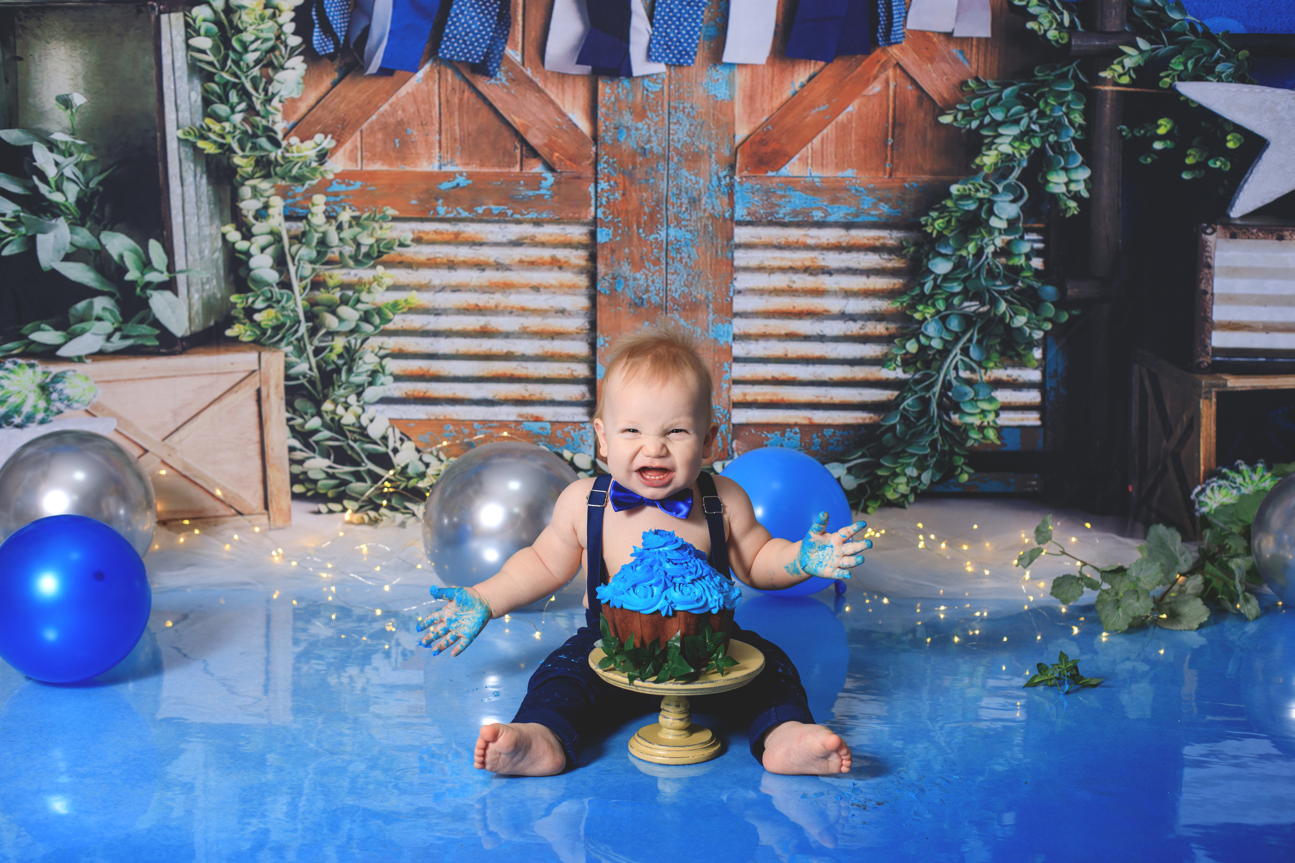 С тортиком. Фотограф новорождённых Псков