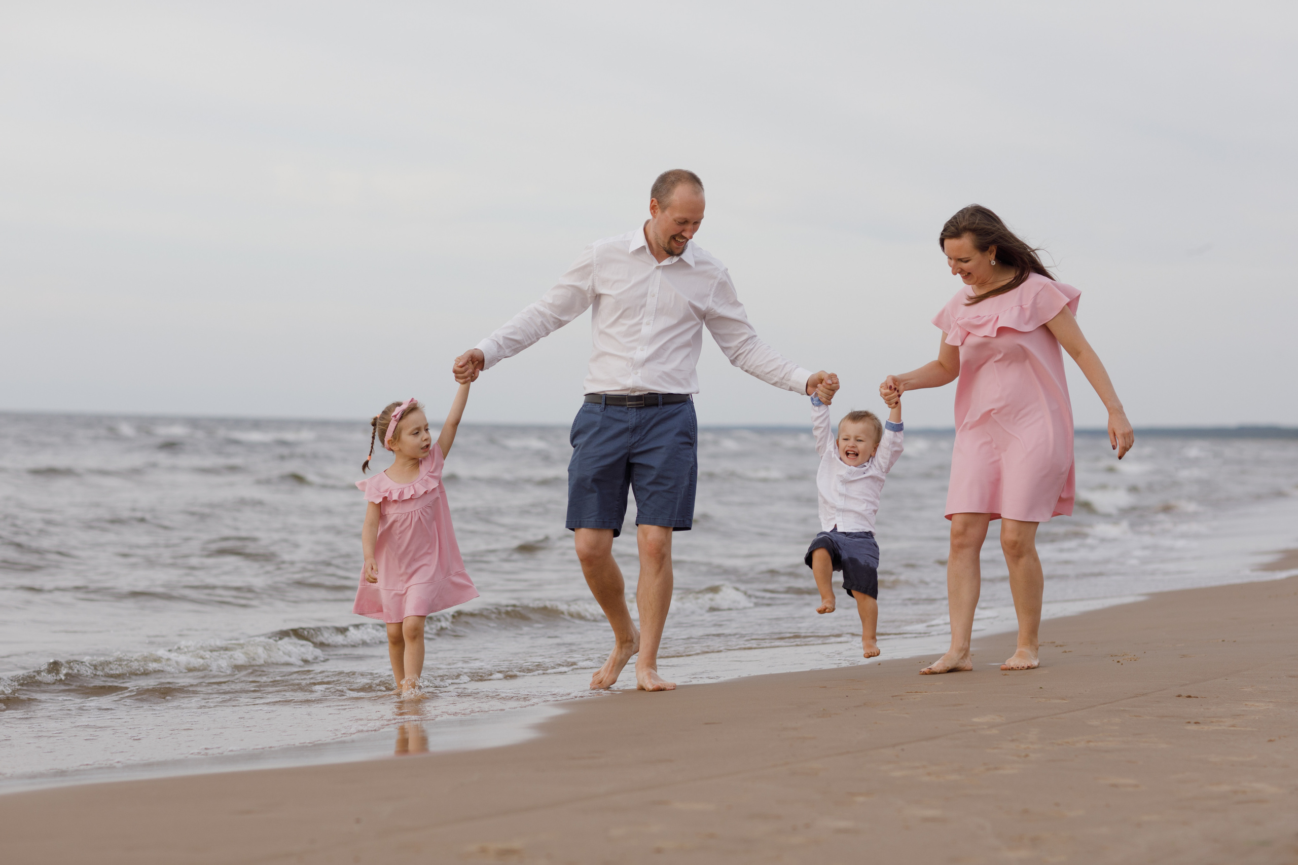 Фотопрогулка. Фотограф новорождённых Псков