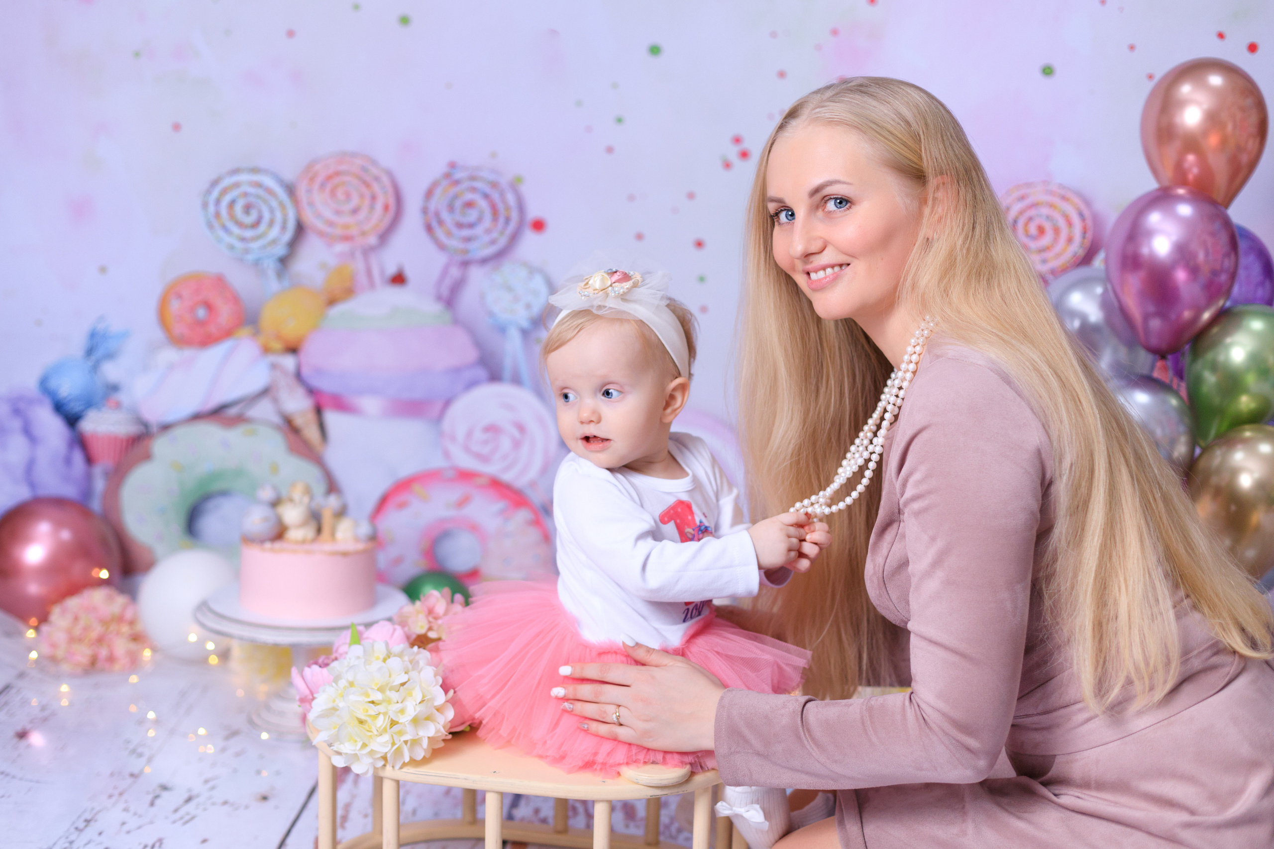 С тортиком. Фотограф новорождённых Псков