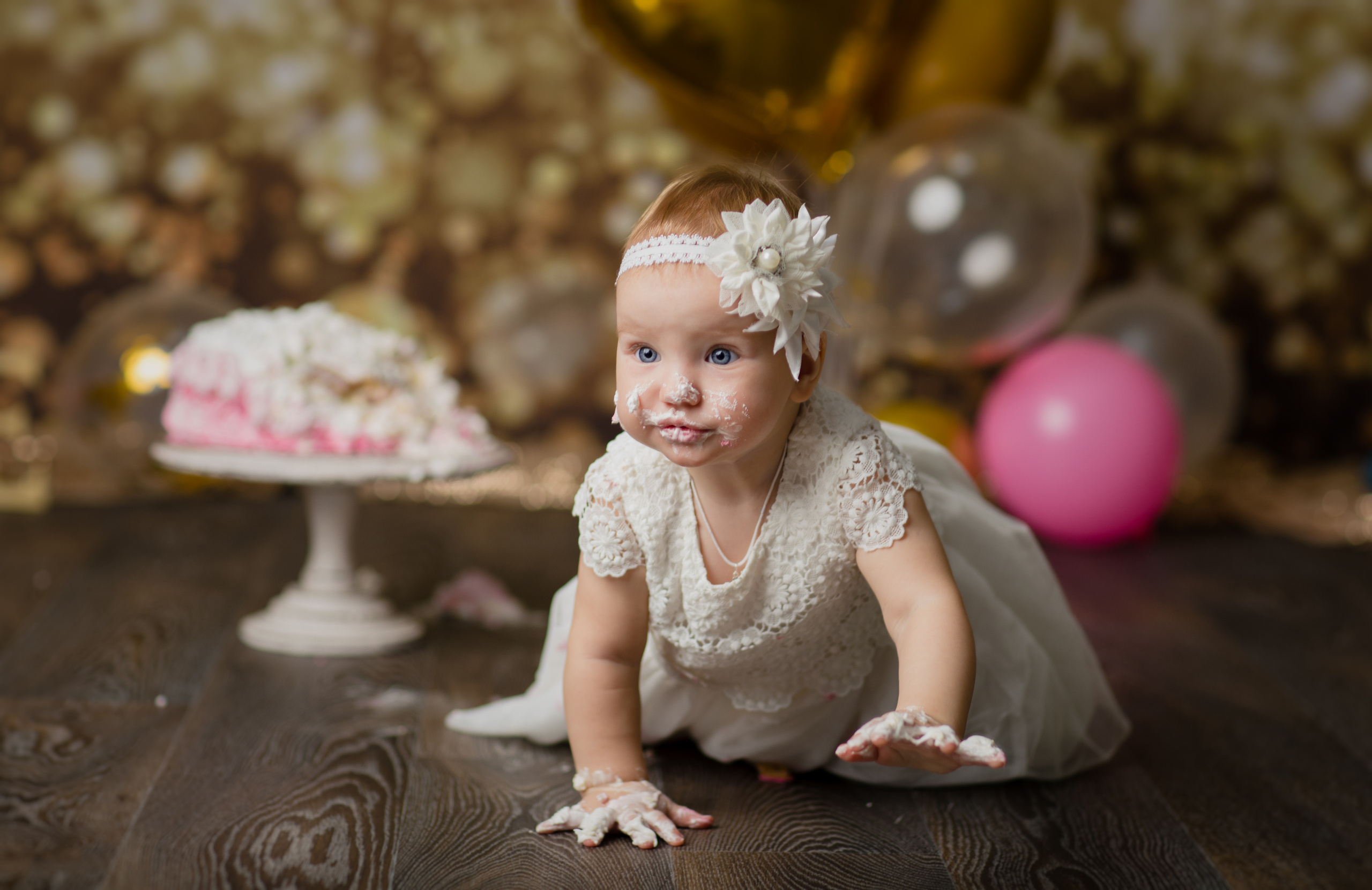 С тортиком. Фотограф новорождённых Псков