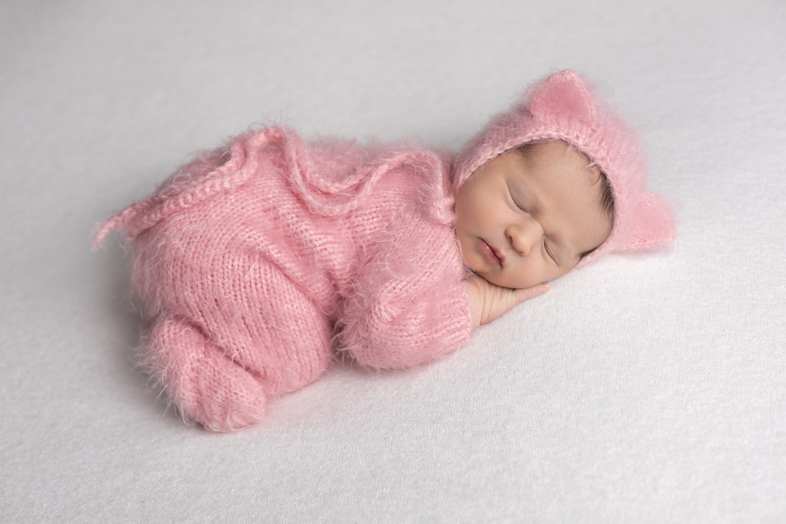 Фотограф новорождённых Псков