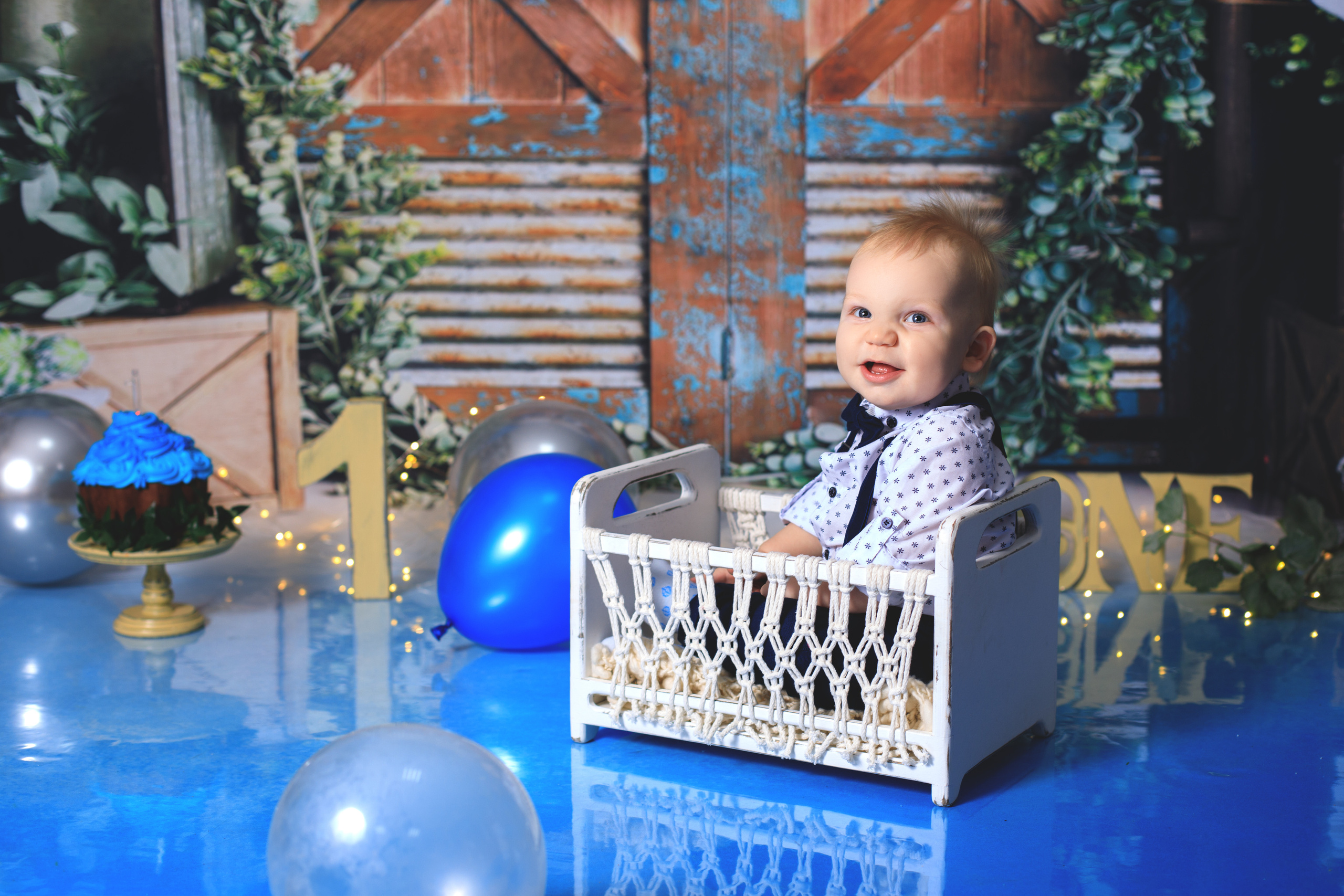 С тортиком. Фотограф новорождённых Псков