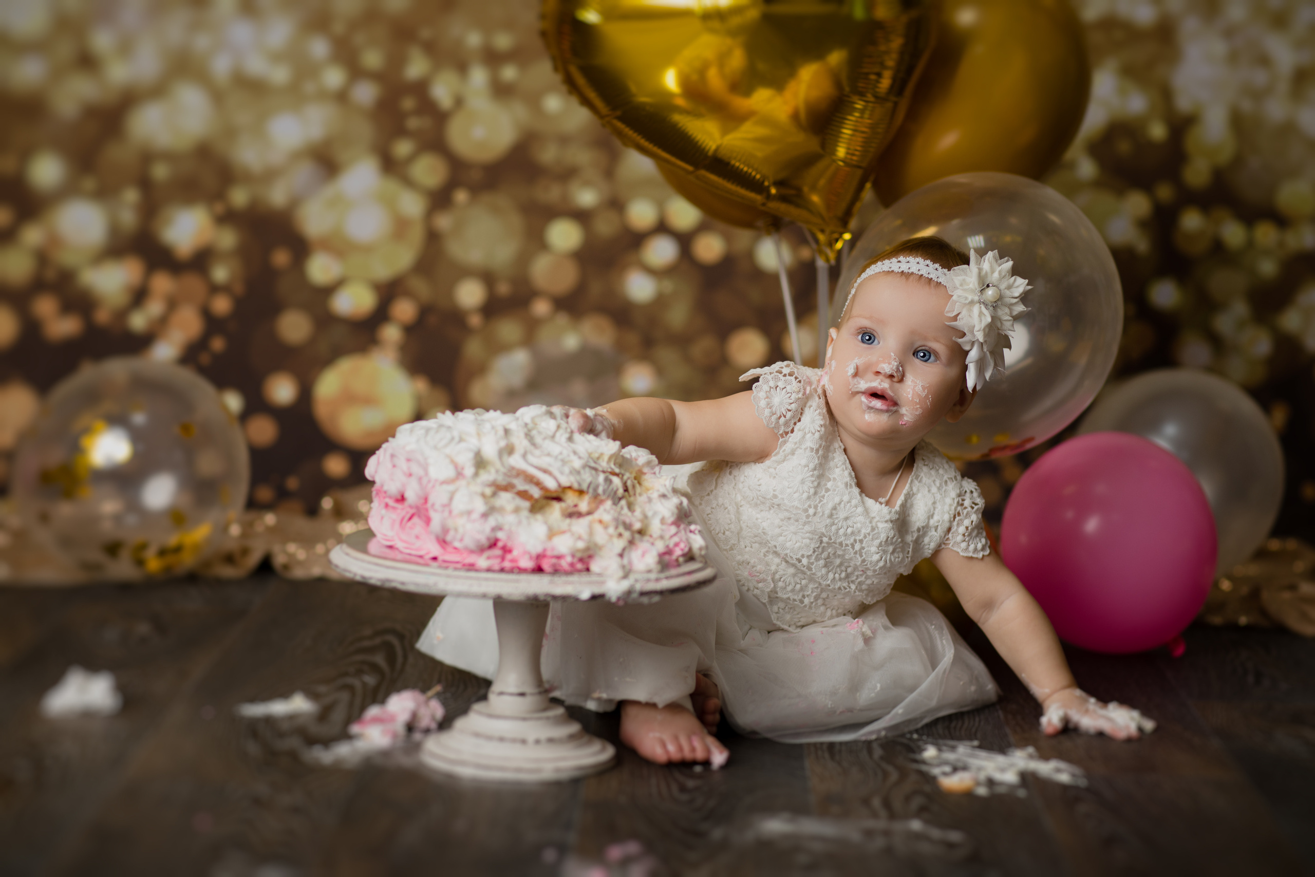 С тортиком. Фотограф новорождённых Псков