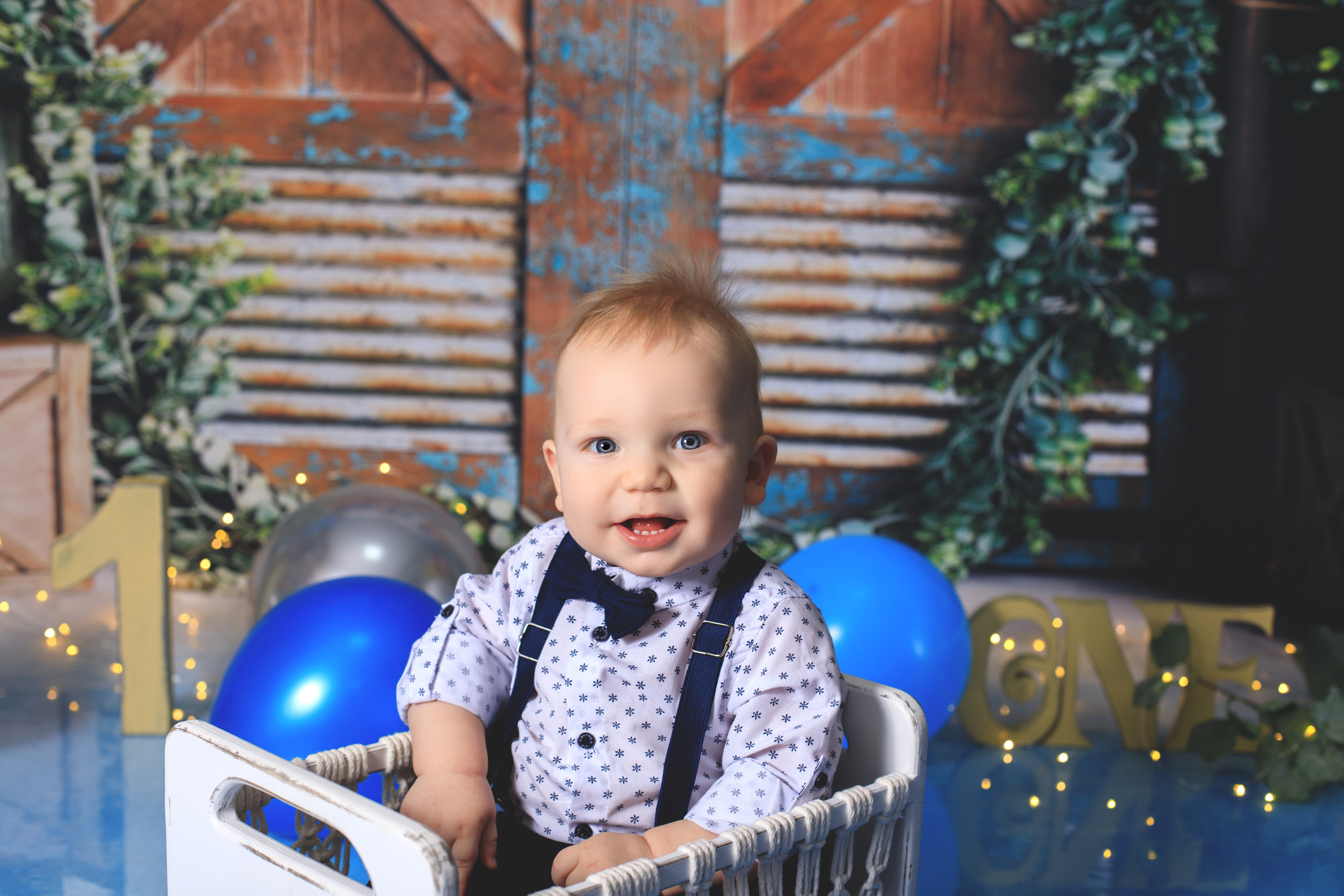 С тортиком. Фотограф новорождённых Псков