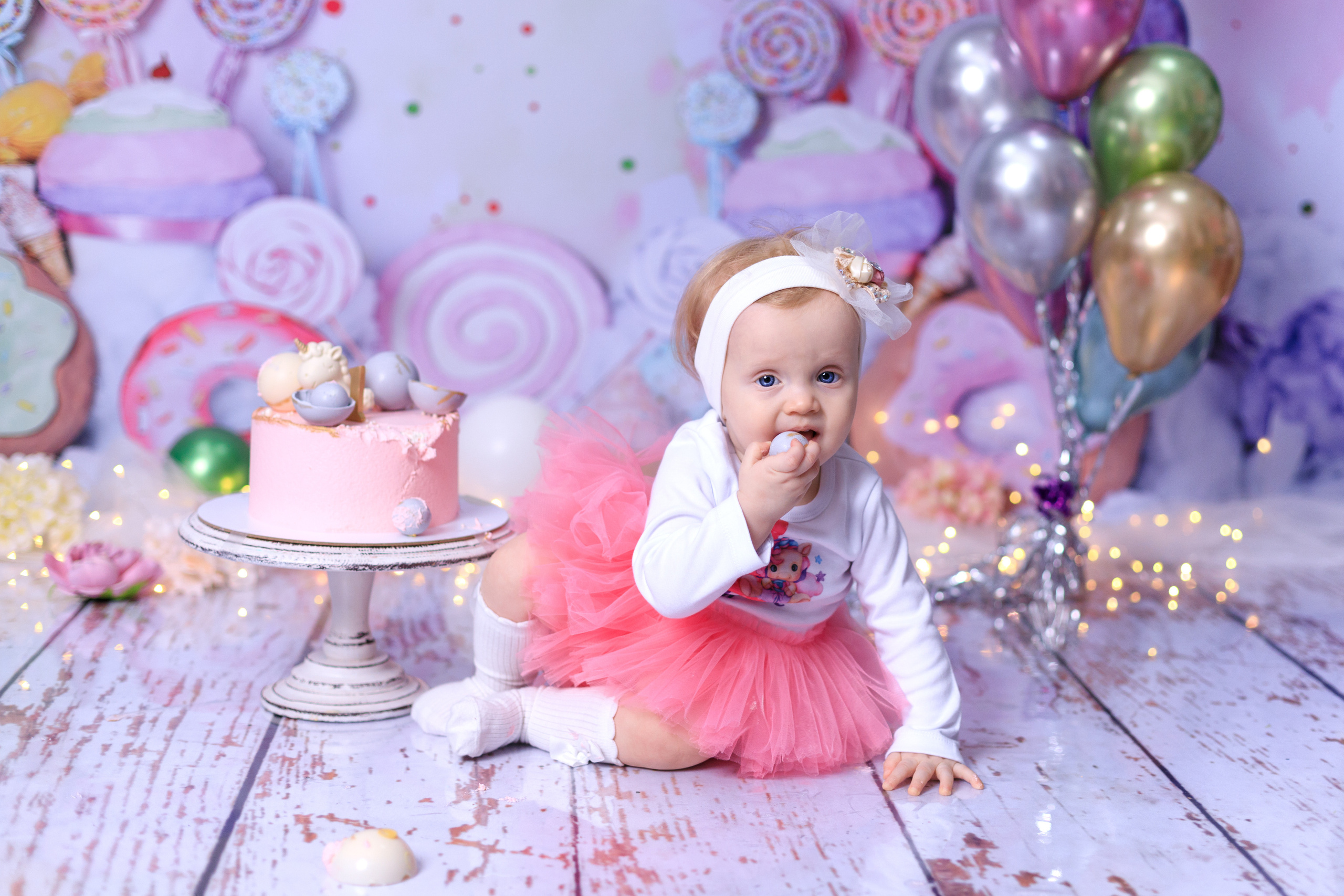 С тортиком. Фотограф новорождённых Псков