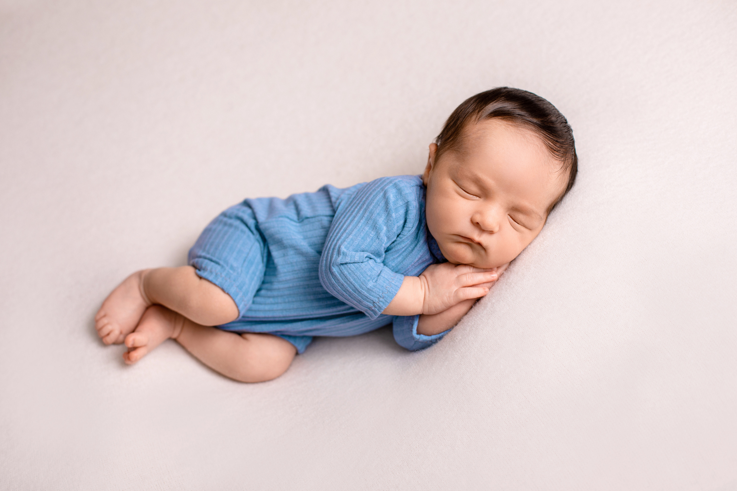 Фотограф новорождённых Псков