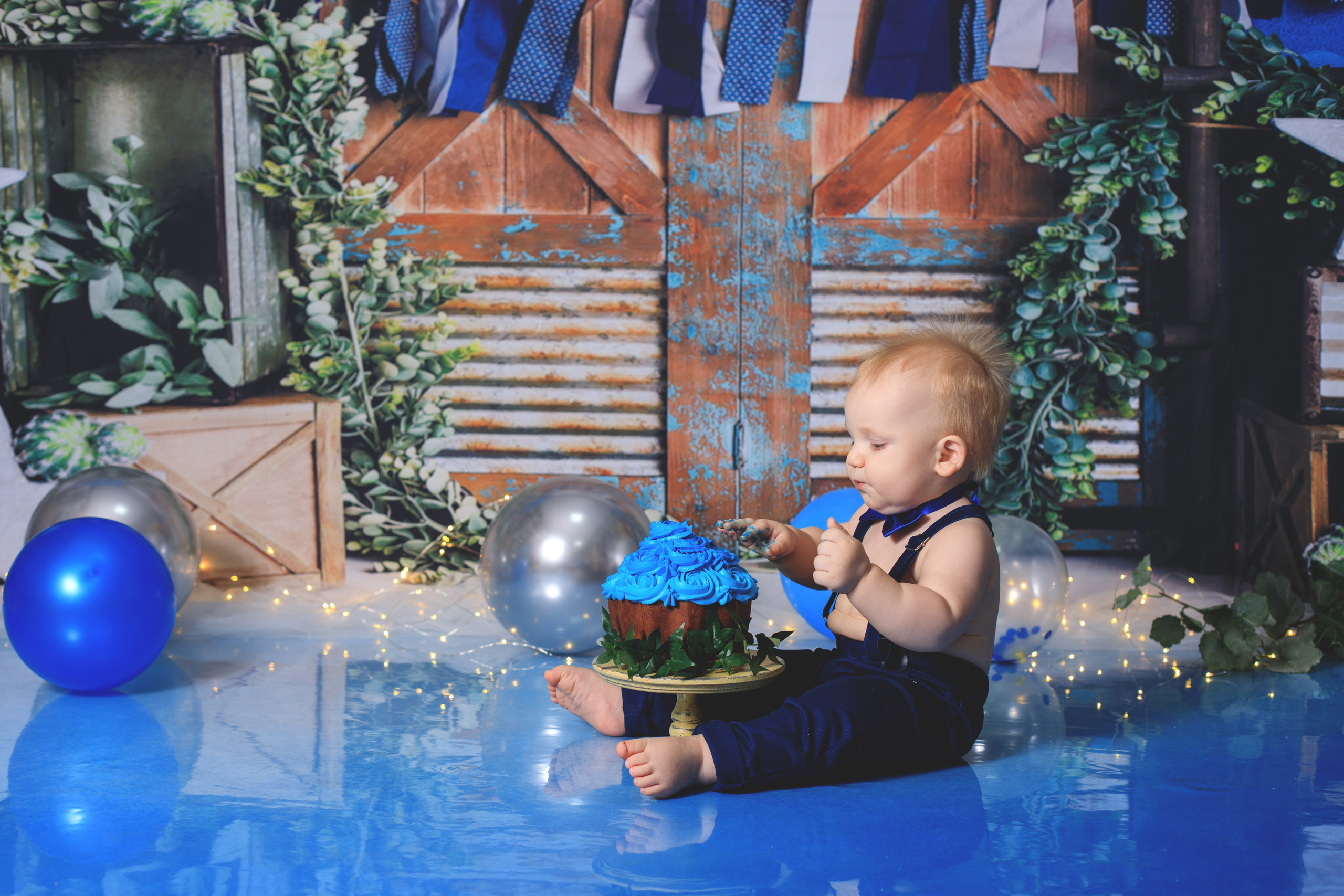 С тортиком. Фотограф новорождённых Псков