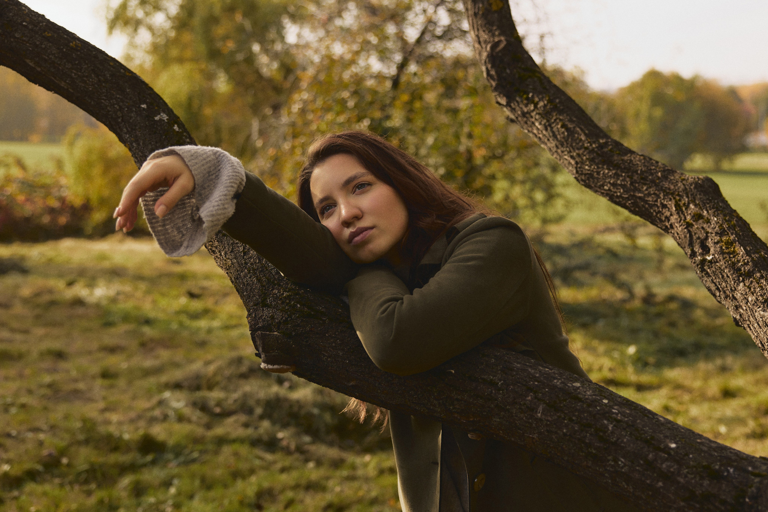 атмосферная фотосессия на природе осенью в Москве