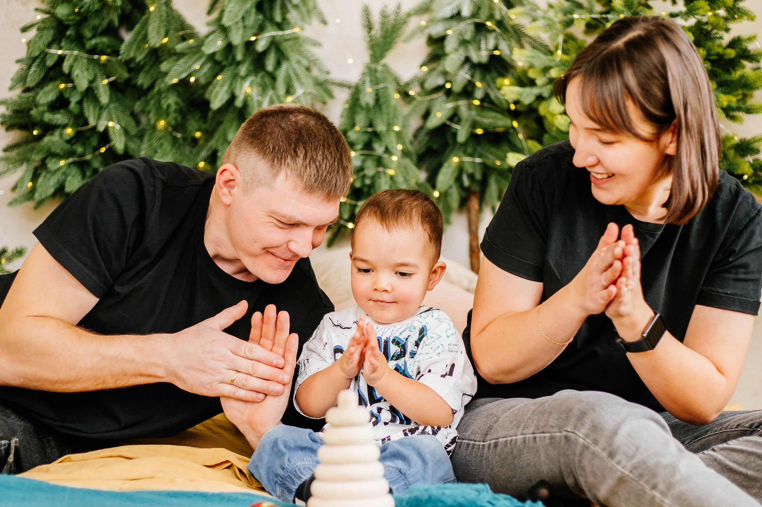 Лев с семьей. Рыжова Тамара