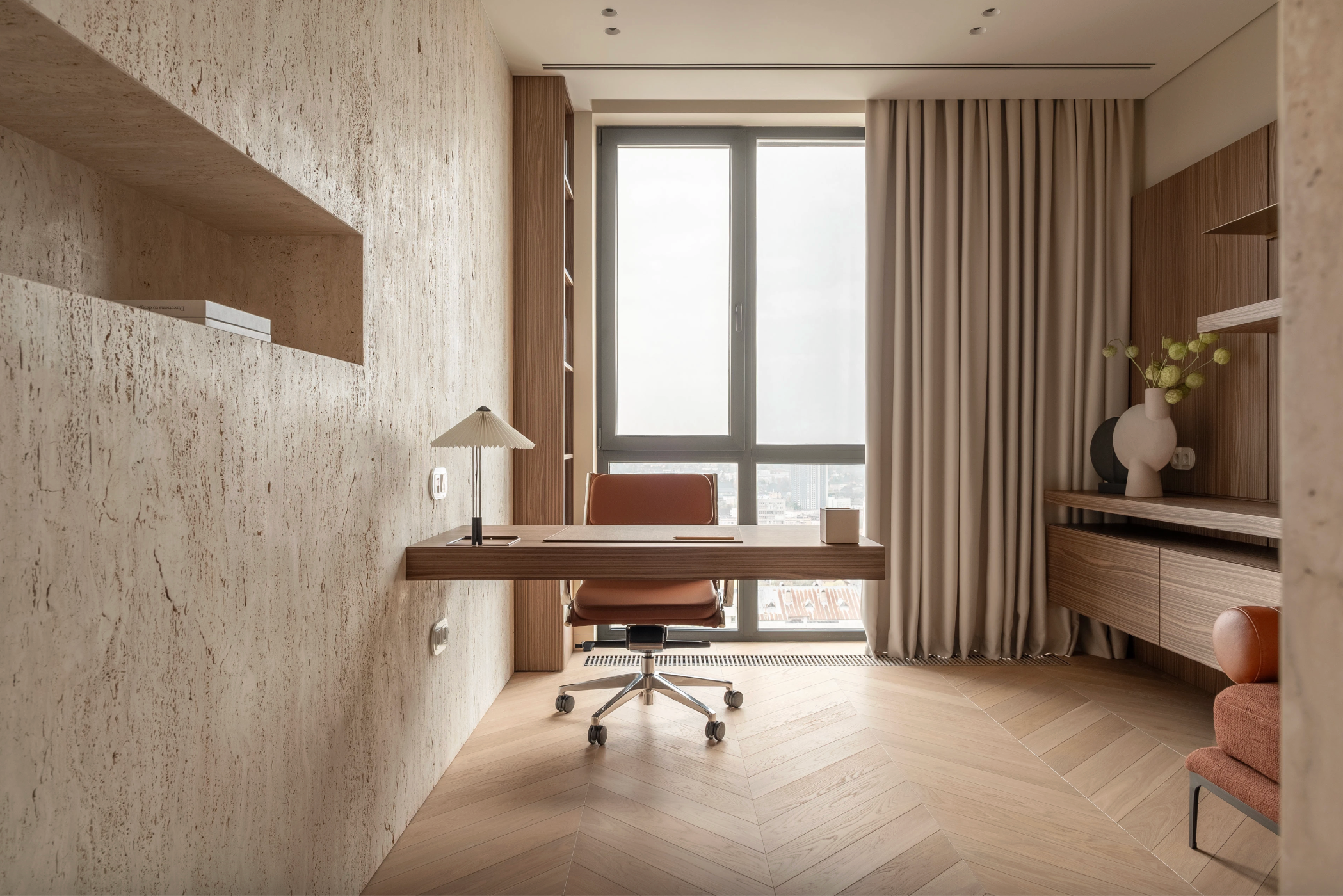 SYMPHONY 34 / 132 м². Inside Form — студия, где проект начинается не с стен, а с человека. Индивидуальный подход, живой стиль